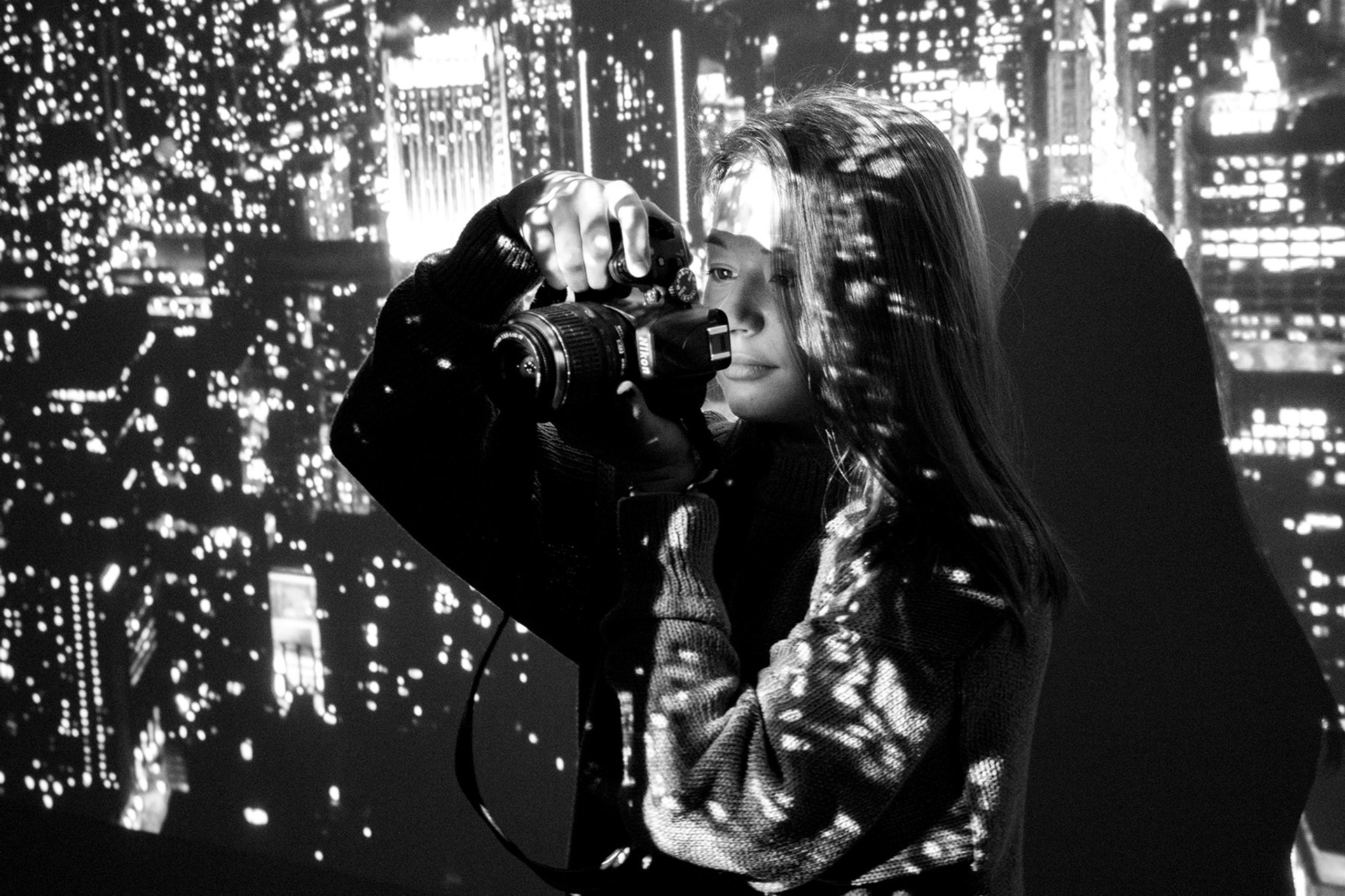 Текстура, фактура, паттерн - проецируем на стену и внедряем моделей. Практика съёмки с проектором.