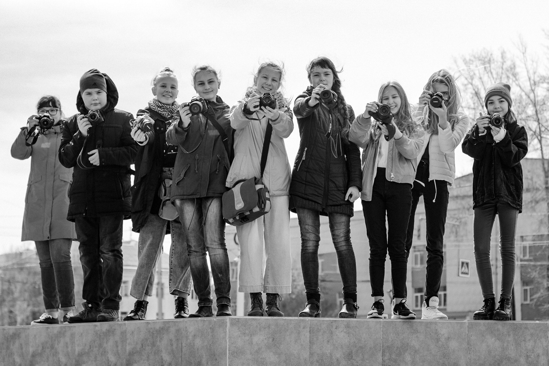 Традиционное групповое фото с фотопрогулки-практики.