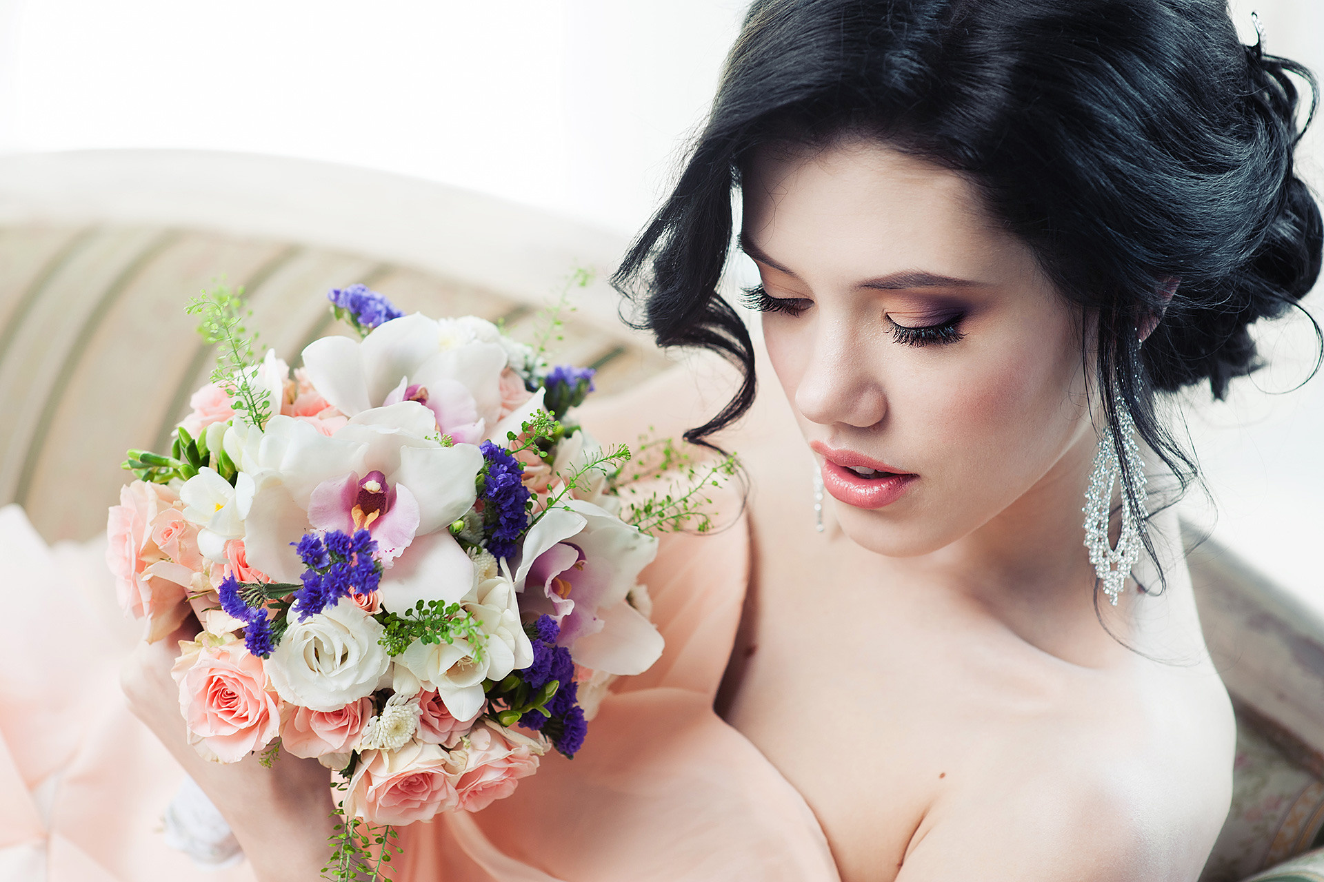 Как выбрать свадебного фотографа в Москве — полезные советы для молодожёнов