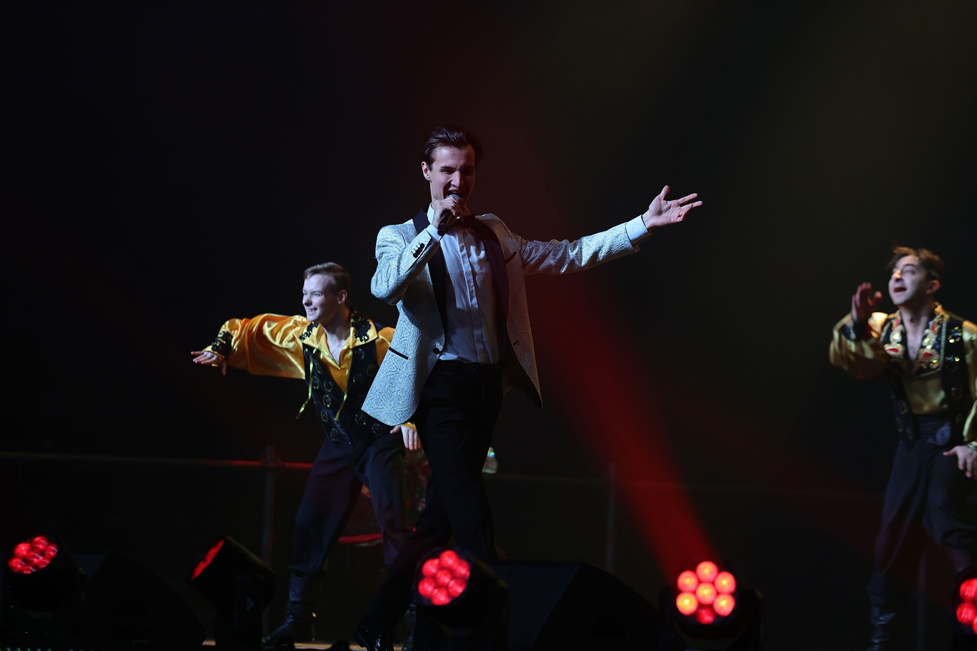 Максим Стафеев, пригласить артиста на праздник