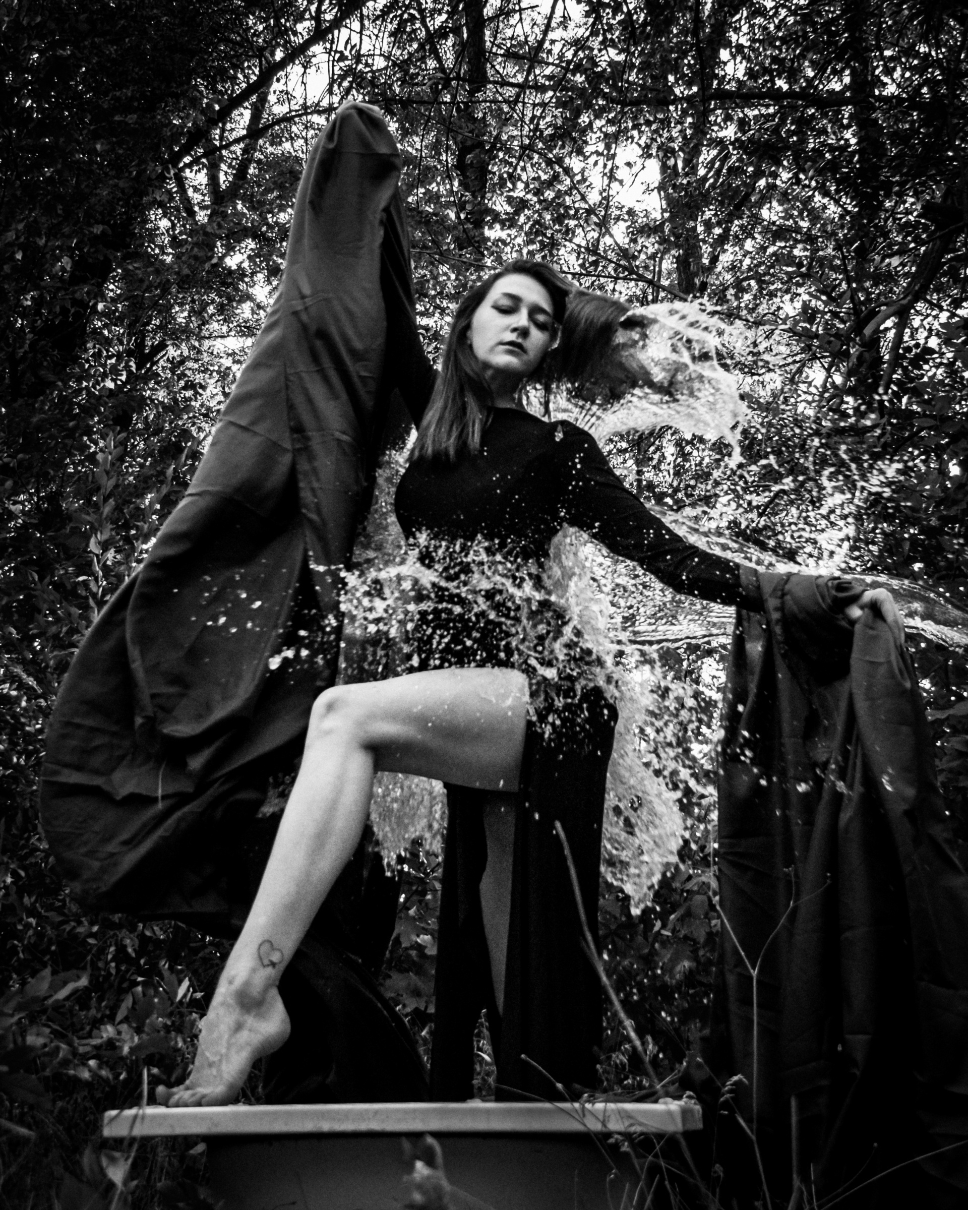 Купание в лесу