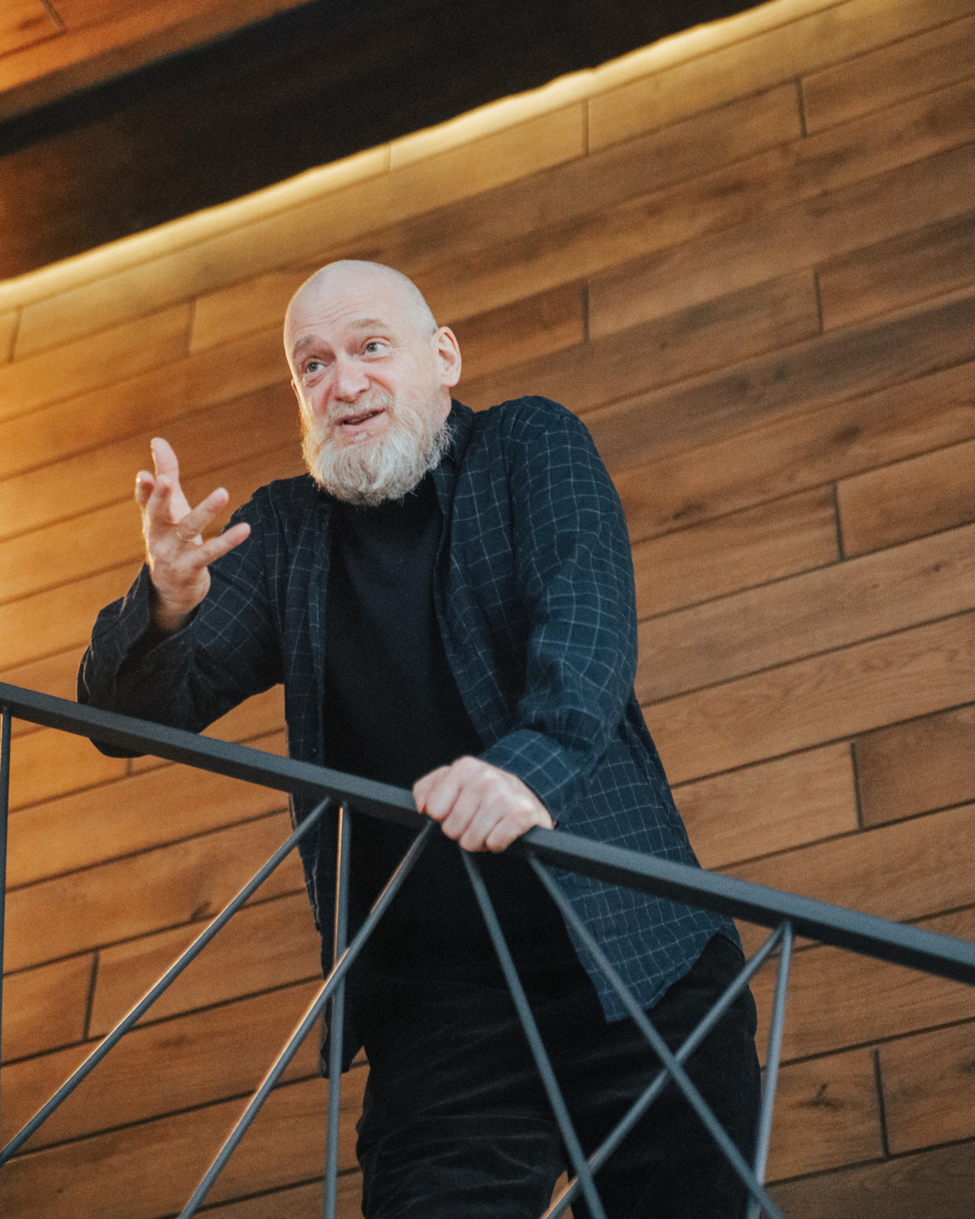 Максим, эксперт по стартапам, лайфстайл контент