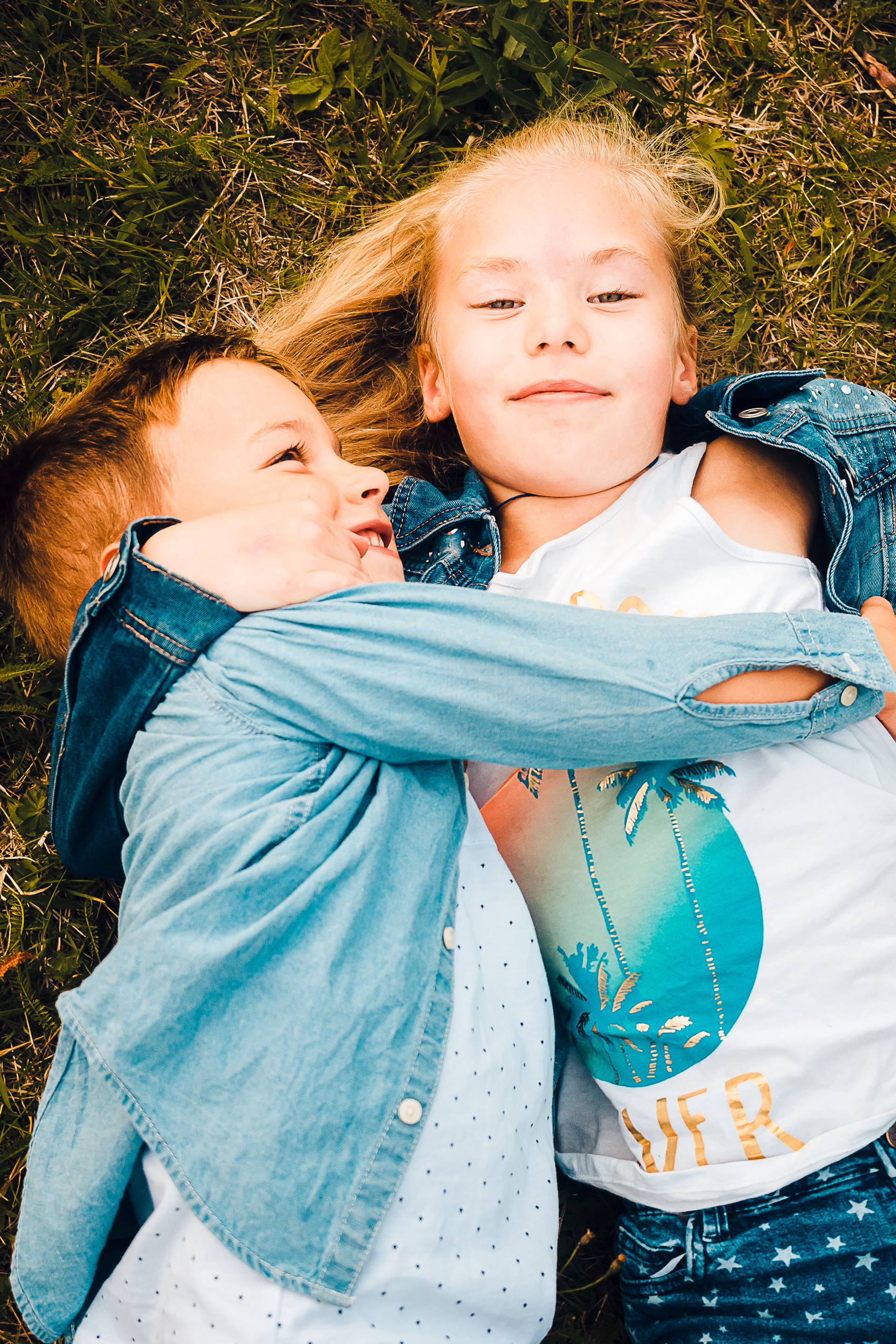 Семейная фотосессия на природе летом