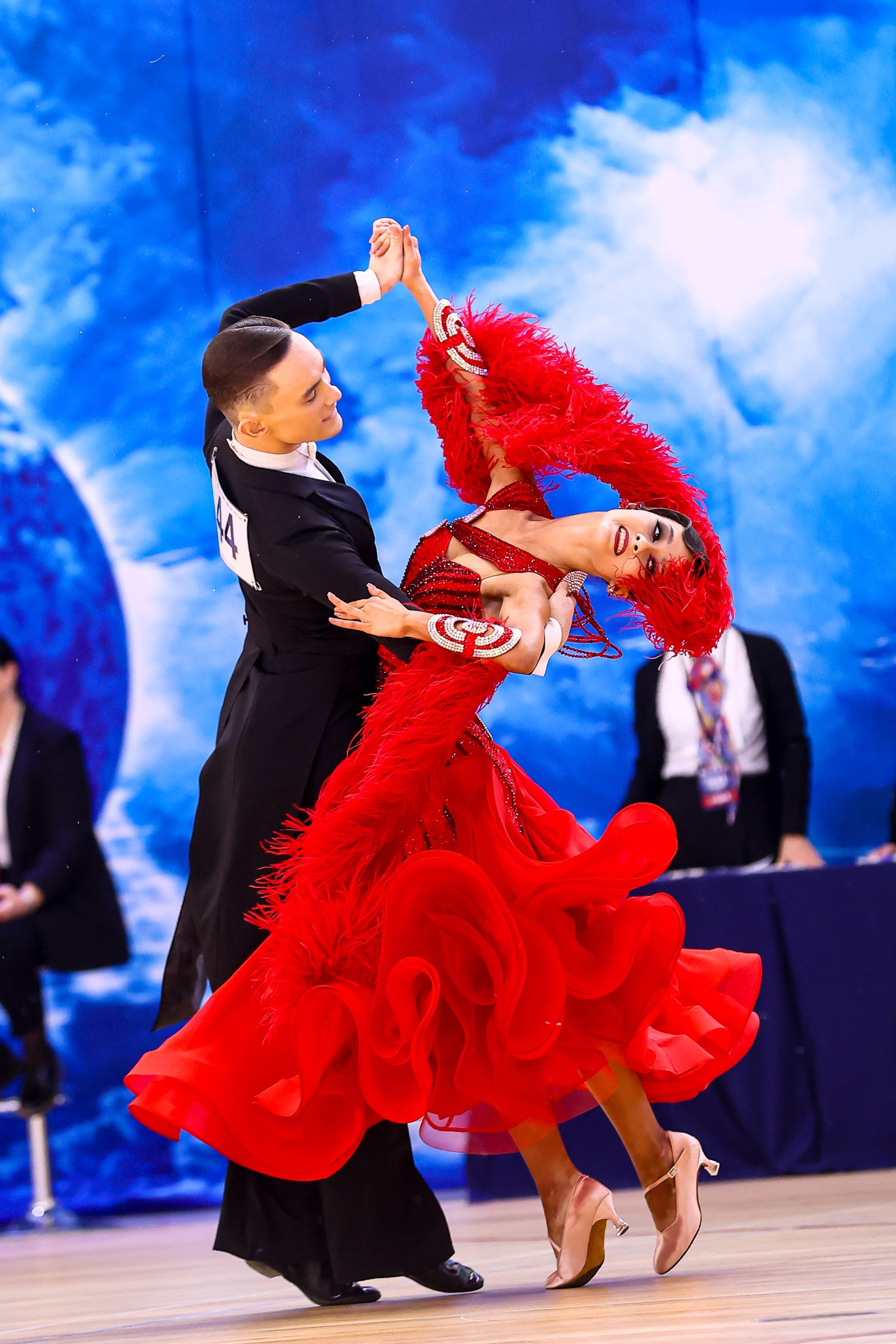 Вальс Победы 2025. Фотограф Дмитрий Плетнев — QuickDancePhoto