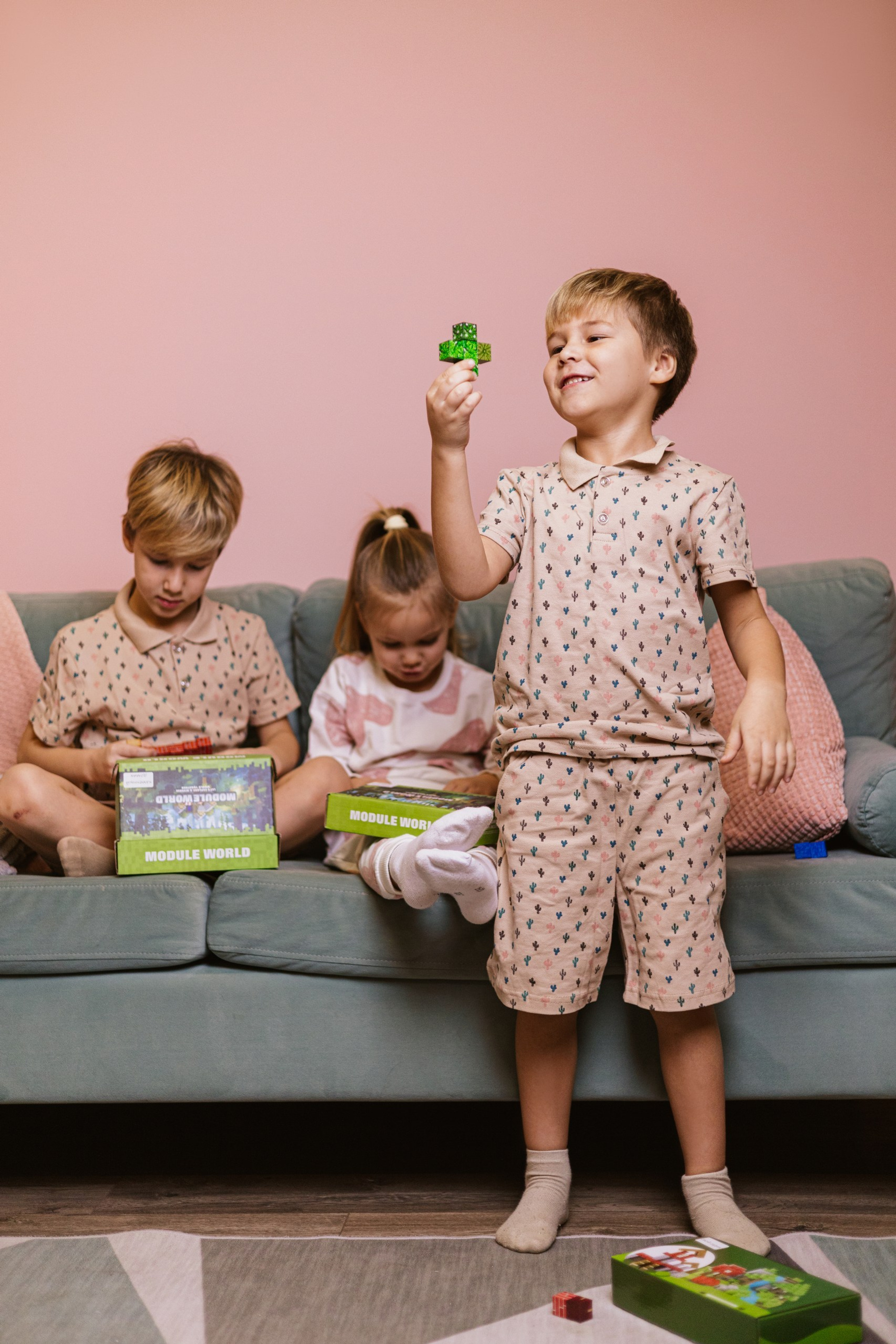 Модель мальчик для съемки на маркетплейсы Иван Б.Н.Новгород |Sale Easy