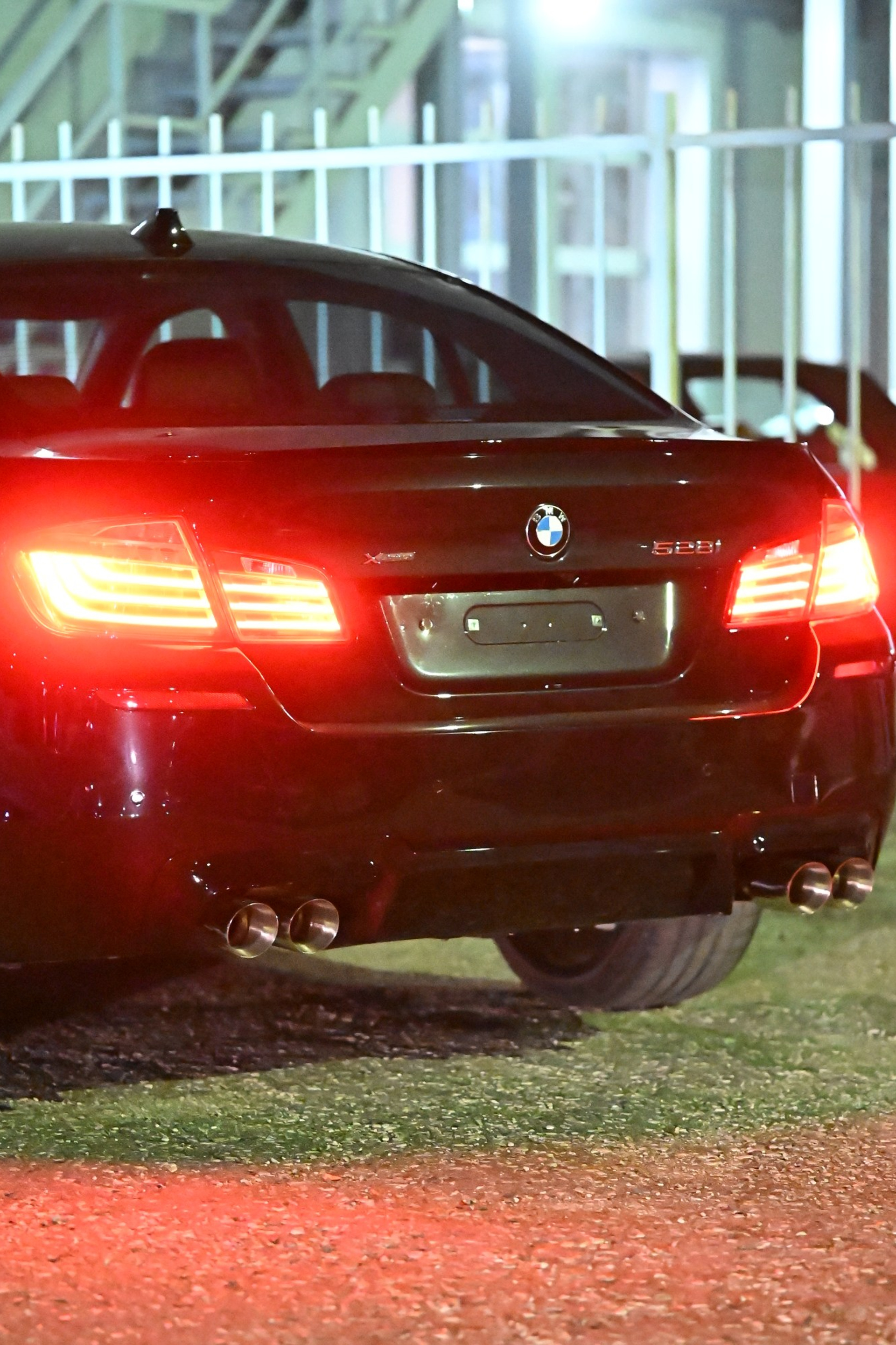 BMW 5 Series (F10) раздвоенный выхлоп