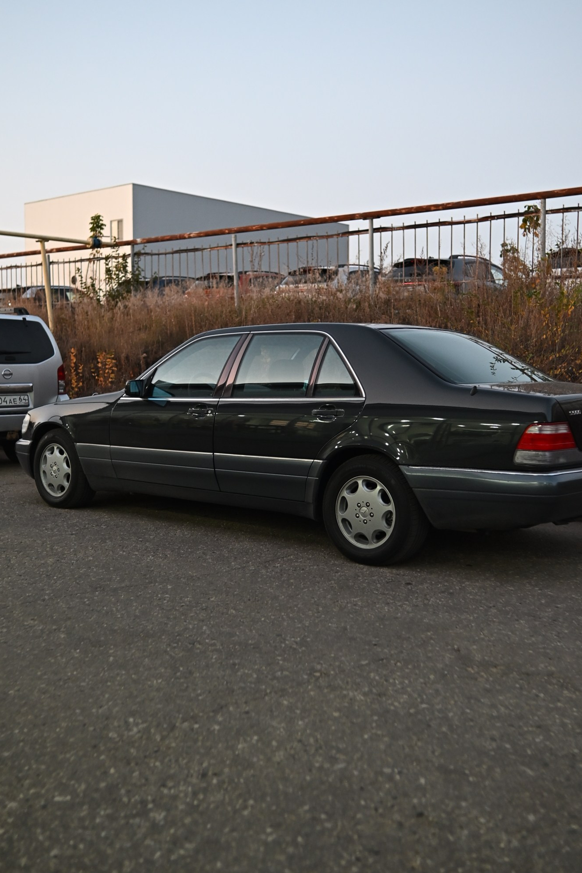 Mercedes-Benz W140