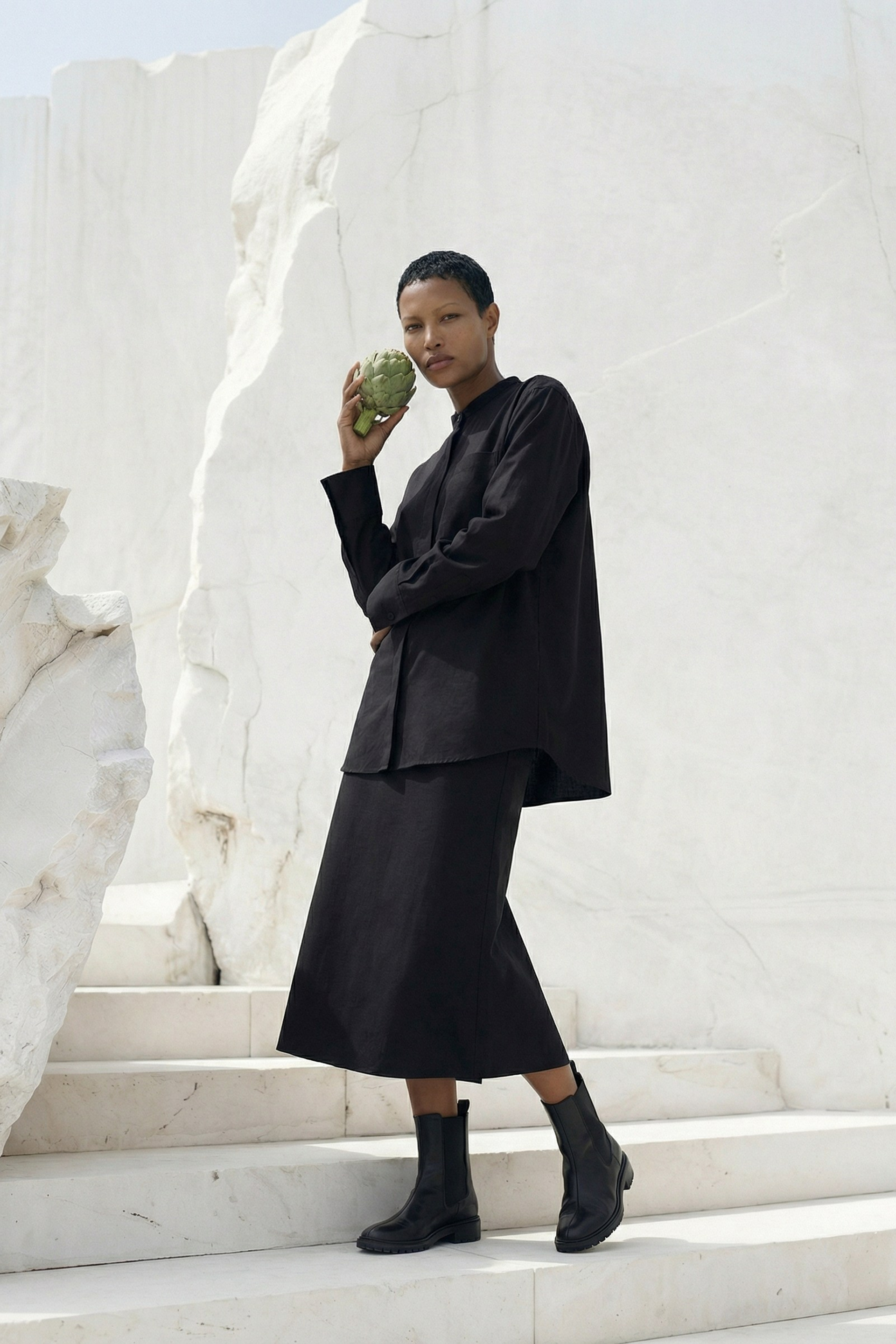 Jil Sander — концептуальная AI fashion-серия с артишоком | jl.art.ai.lab. Анна Карчмит — AI-художник. Эдиториал, нейрофотосессия и контент для fashion и beauty брендов