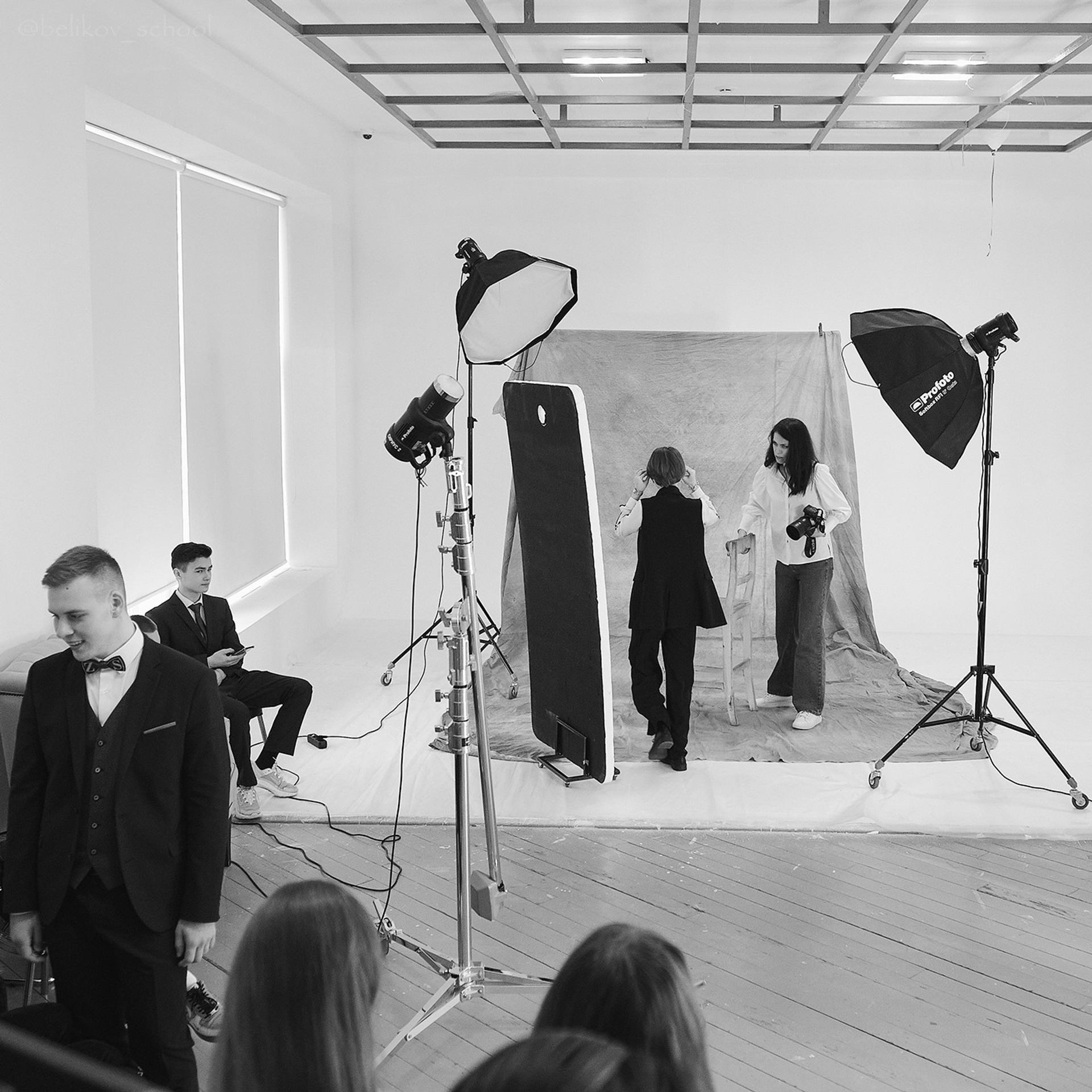 Что такое бэкстейдж. Школьный фотограф Сергей Беликов