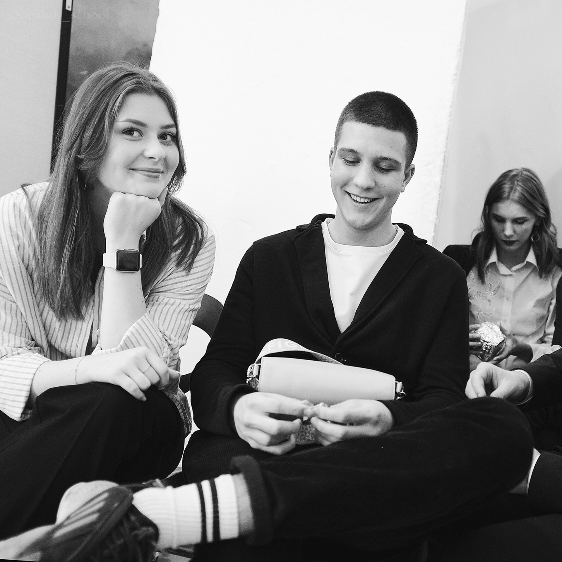 Что такое бэкстейдж. Школьный фотограф Сергей Беликов