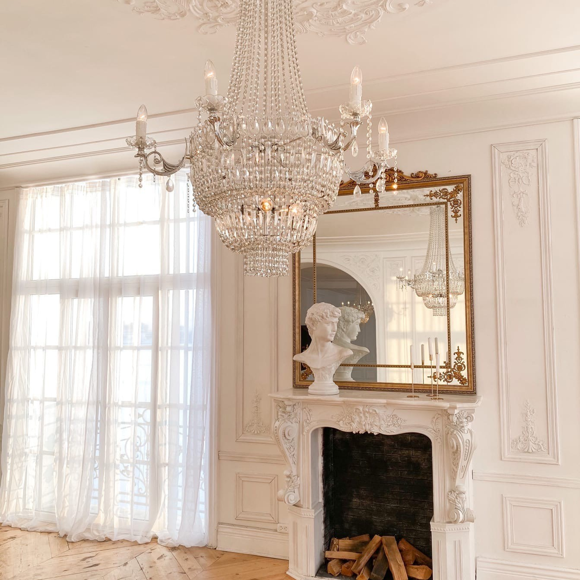 Залы, список студии СПБ. Профессиональный фотограф беременности в СПБ. Стильные фотосессии беременности в стиле минимализм и классическая фотография