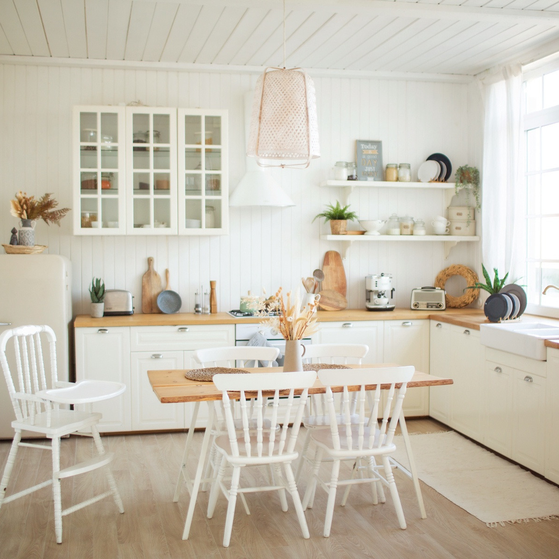 MIMIKA. Профессиональный фотограф беременности в СПБ. Стильные фотосессии беременности в стиле минимализм и классическая фотография