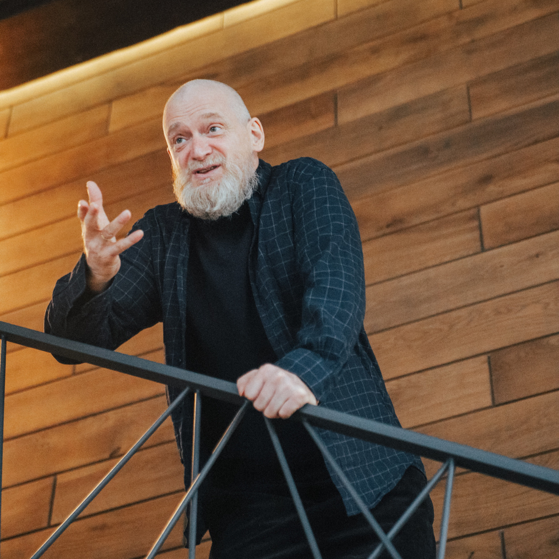 Максим, эксперт по стартапам, лайфстайл контент