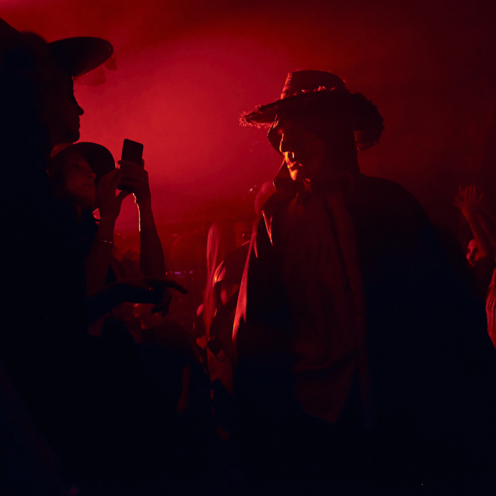 Фотосъёмка Halloween Москва | Event-фотограф тематических вечеринок. Артём Савиных — профессиональный фотограф в Москве | Репортажи, свадьбы, портреты