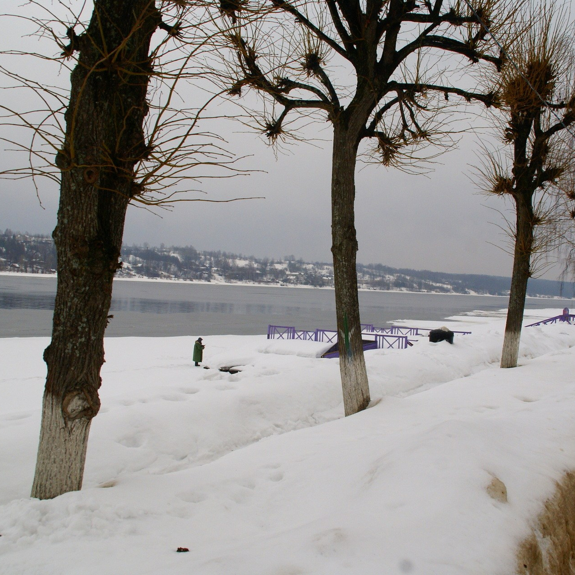 Плёс зимой, зимняя сказка, идея для зимних каникул, Набережная в Плёсе