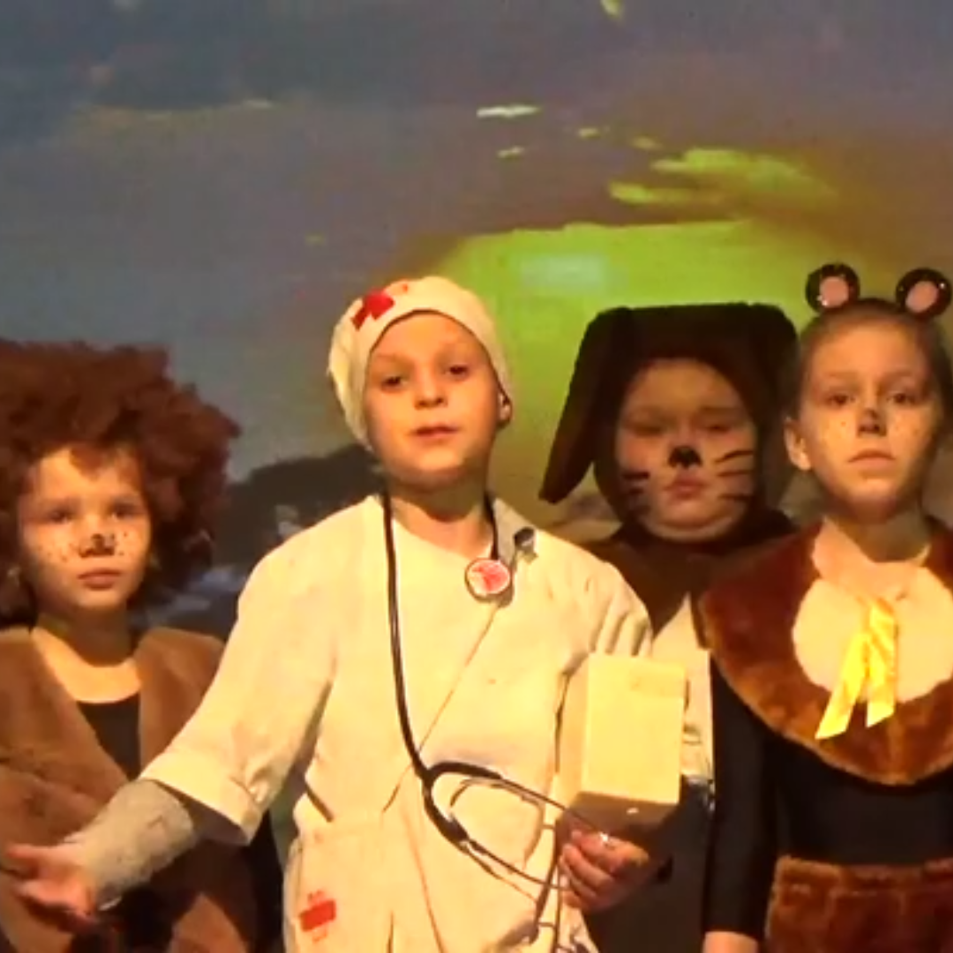 Доктор Айболит и Красная шапочка