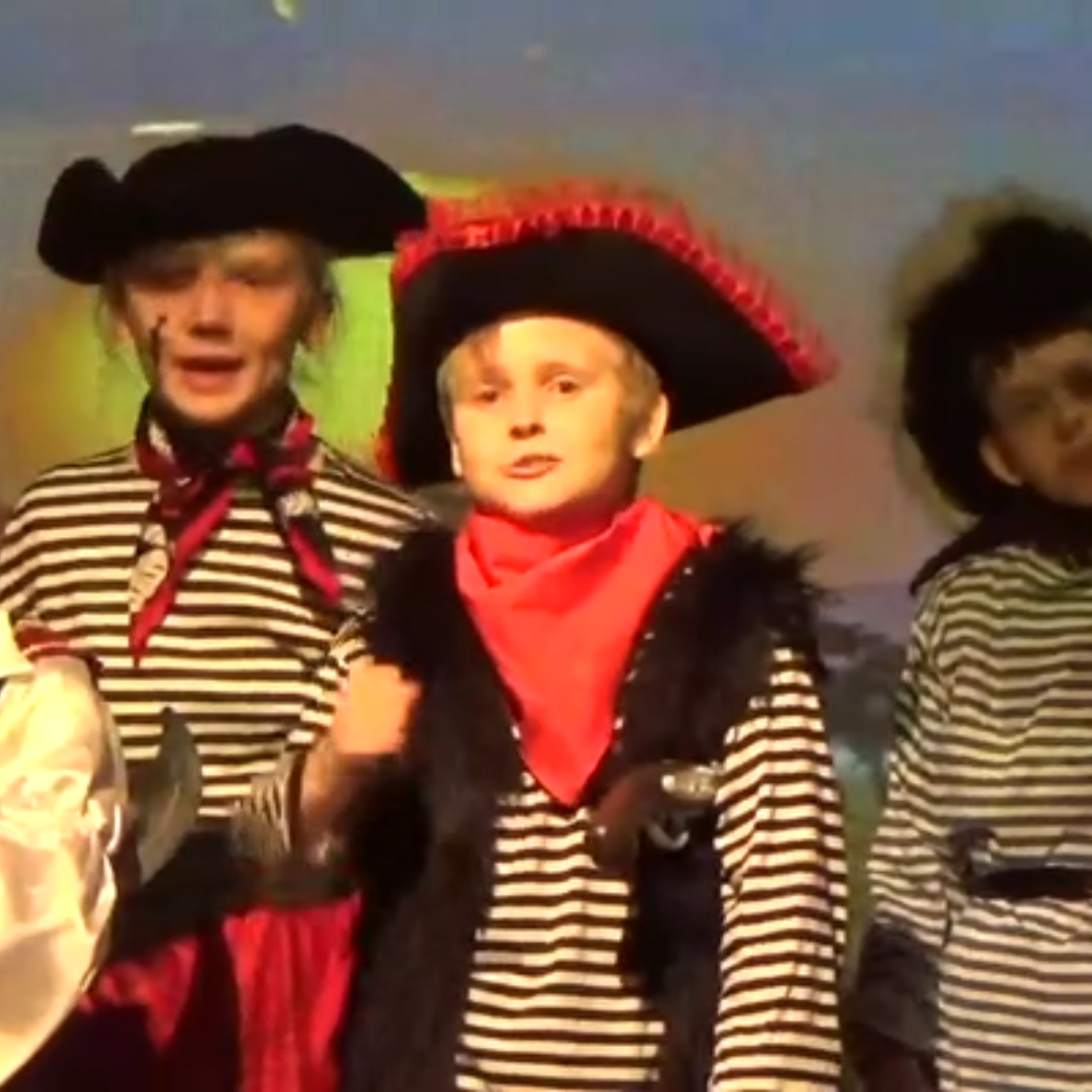 Доктор Айболит и Красная шапочка