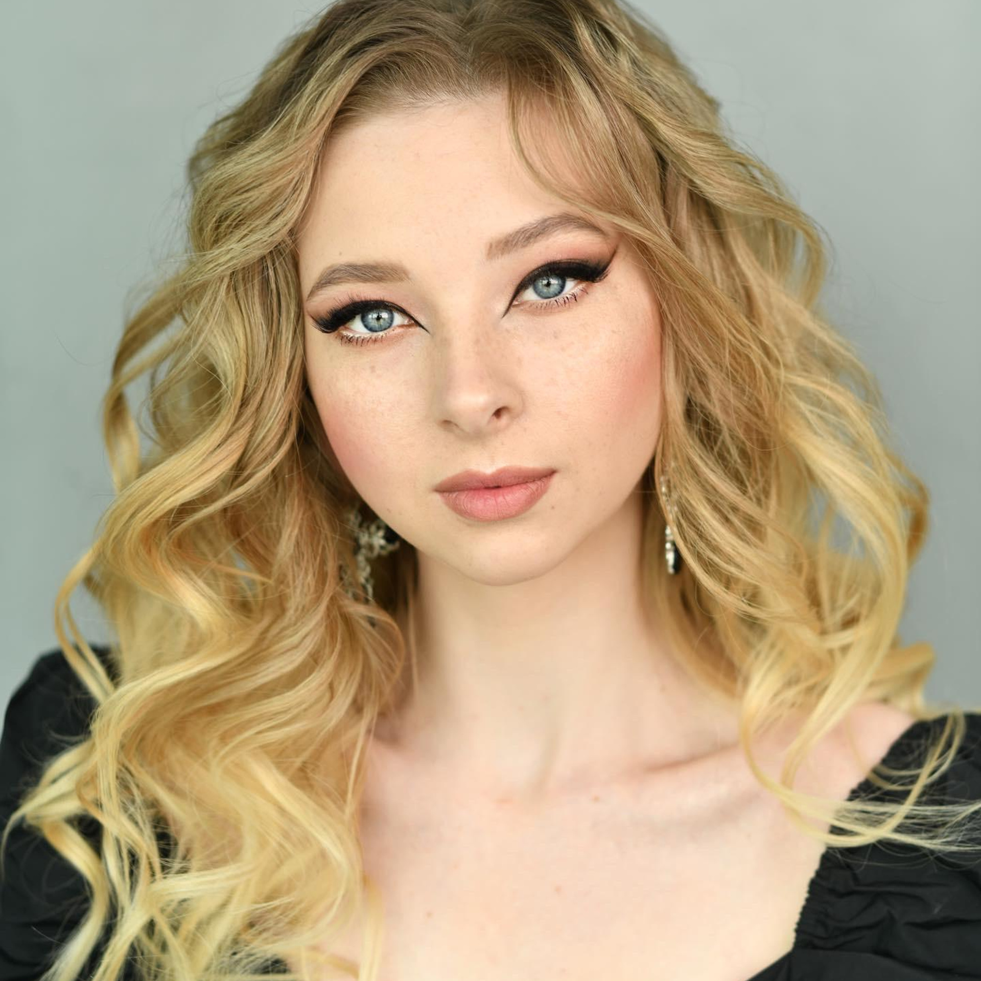 Портфолио Елены Геор. Салон свадебных стилистов