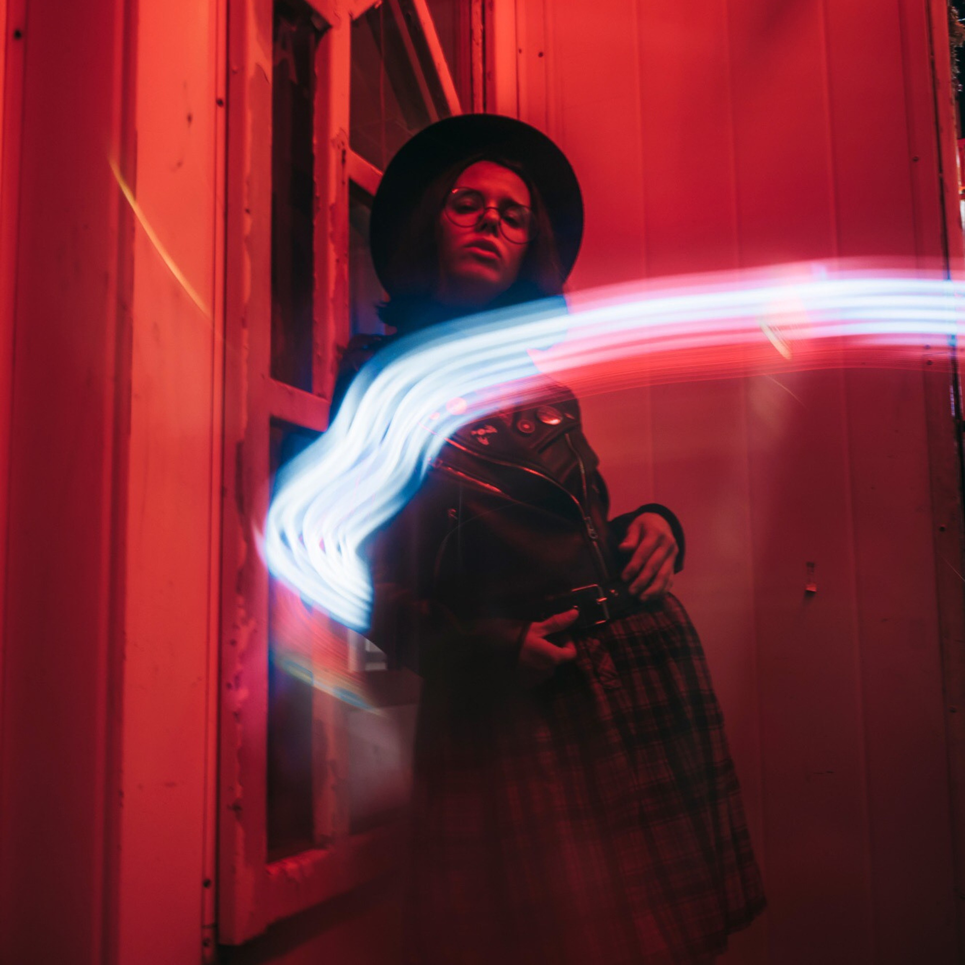 Frizz Prism & Renata Longo / 2019