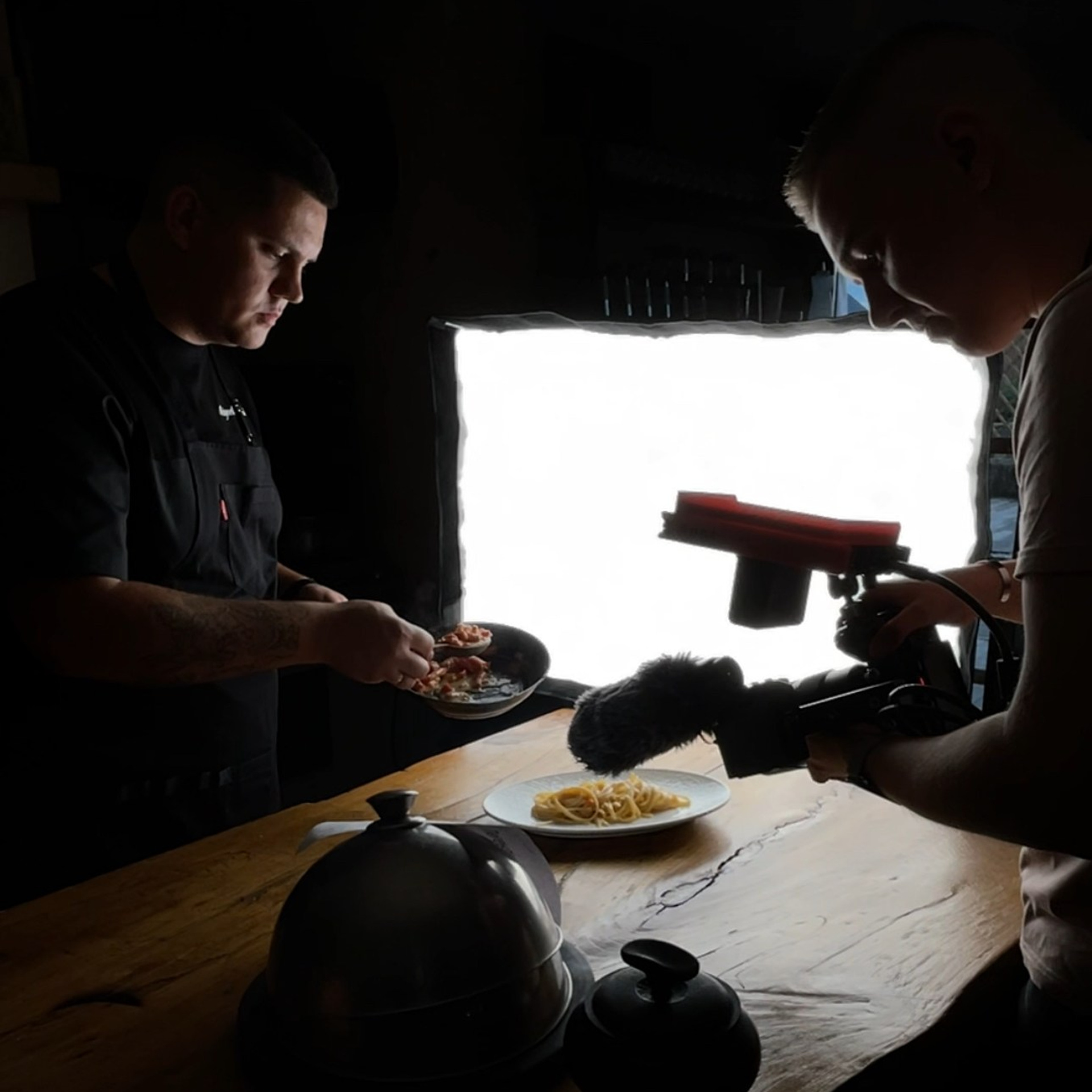 Рекламный видеоролик заказать в Москве | TOLBATOV PRODUCTION