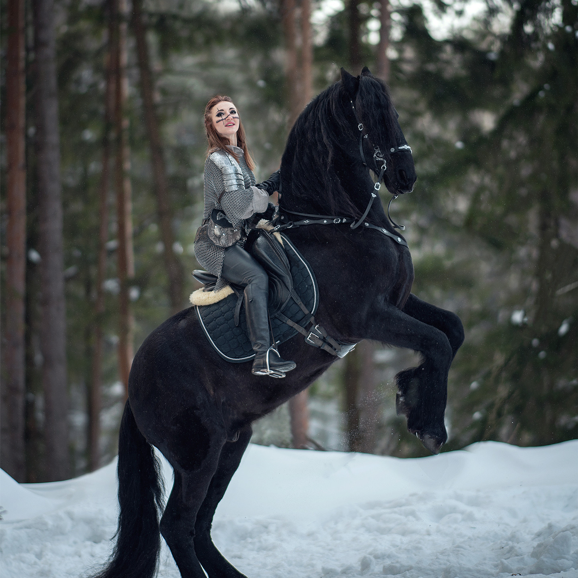 фотосессия с лошадью, фризский конь, лошадь для фотосессии, фотосессия с трюковой лошадью, фотосессия с лошадьми, юлиана бевз, сказочная фотосессия, сказочная фотография, волшебная фотосессия, фотосессия с конем в москве, фотосессия в москве, оригинальная фотосессия москва, девушка на коне, девушка и лошадь, девушка с черной лошадью, черная лошадь