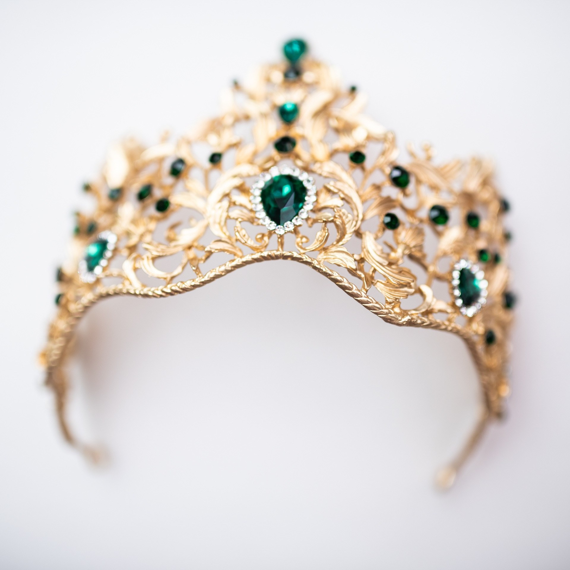 Корона зеленая