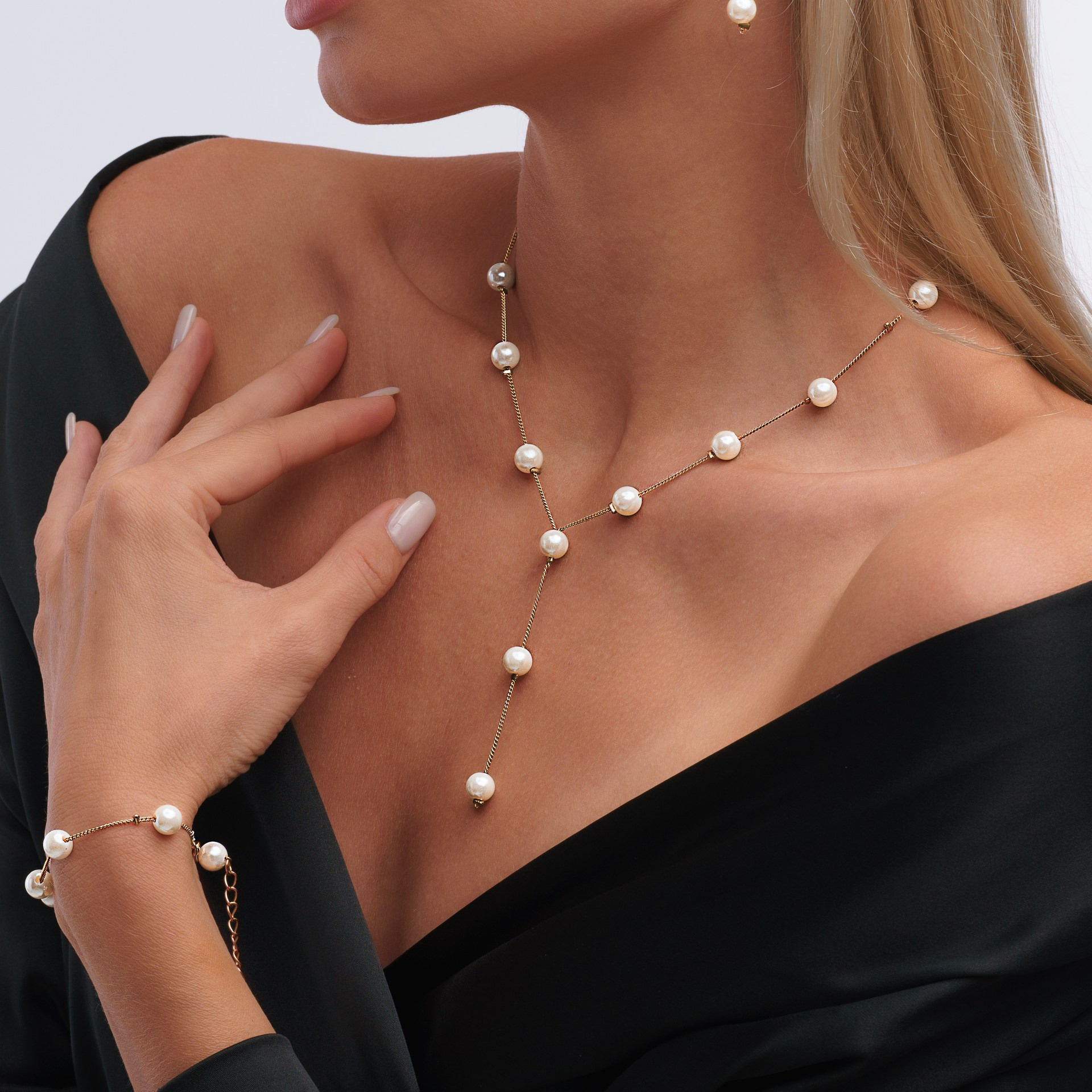 Фотосъемка бижутерии, съемка жемчуга на модели