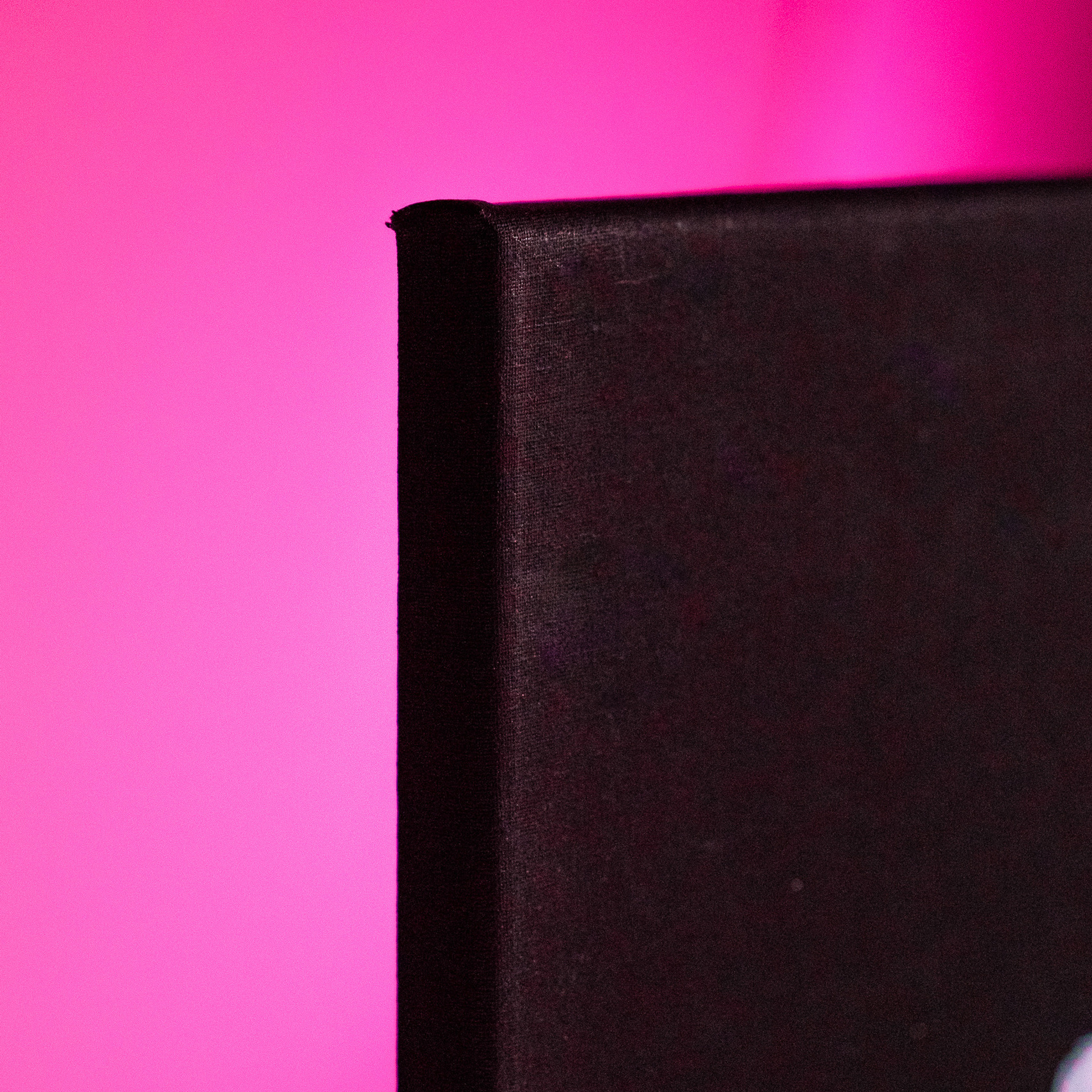 Каллиграфия на холстах со смыслом от Андрея Рэя (1)