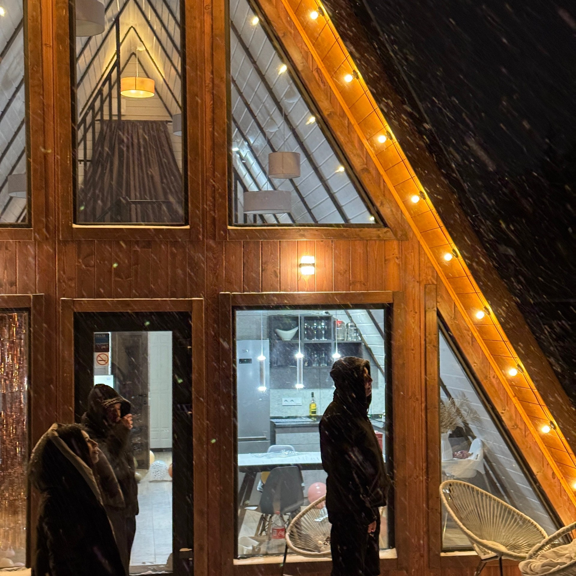 Аренда дома с чаном баней на Новый год - Загородный домик на 6 человек. Коттедж А-фрейм с баней и уличным чаном в Подмосковье - в аренду для отдыха