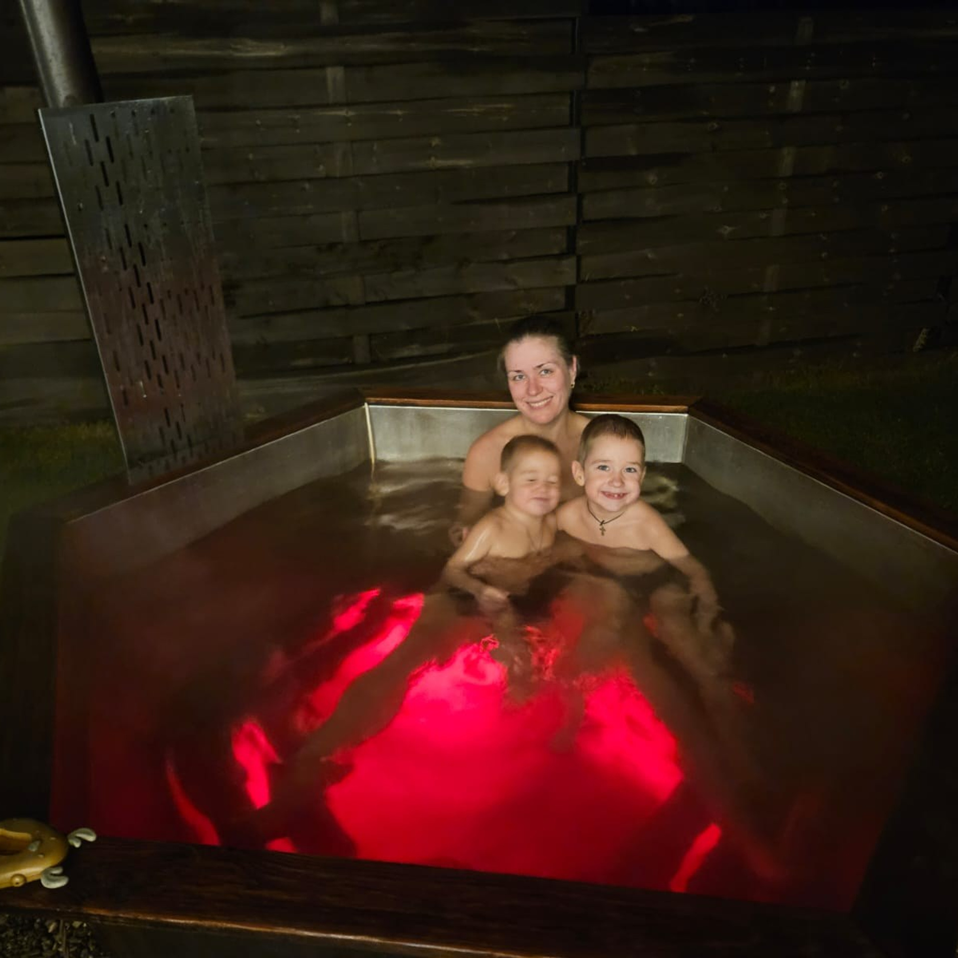 День рождения в доме с уличным чаном, баней - коттедж на 6 человек. Коттедж А-фрейм с баней и уличным чаном в Подмосковье - в аренду для отдыха