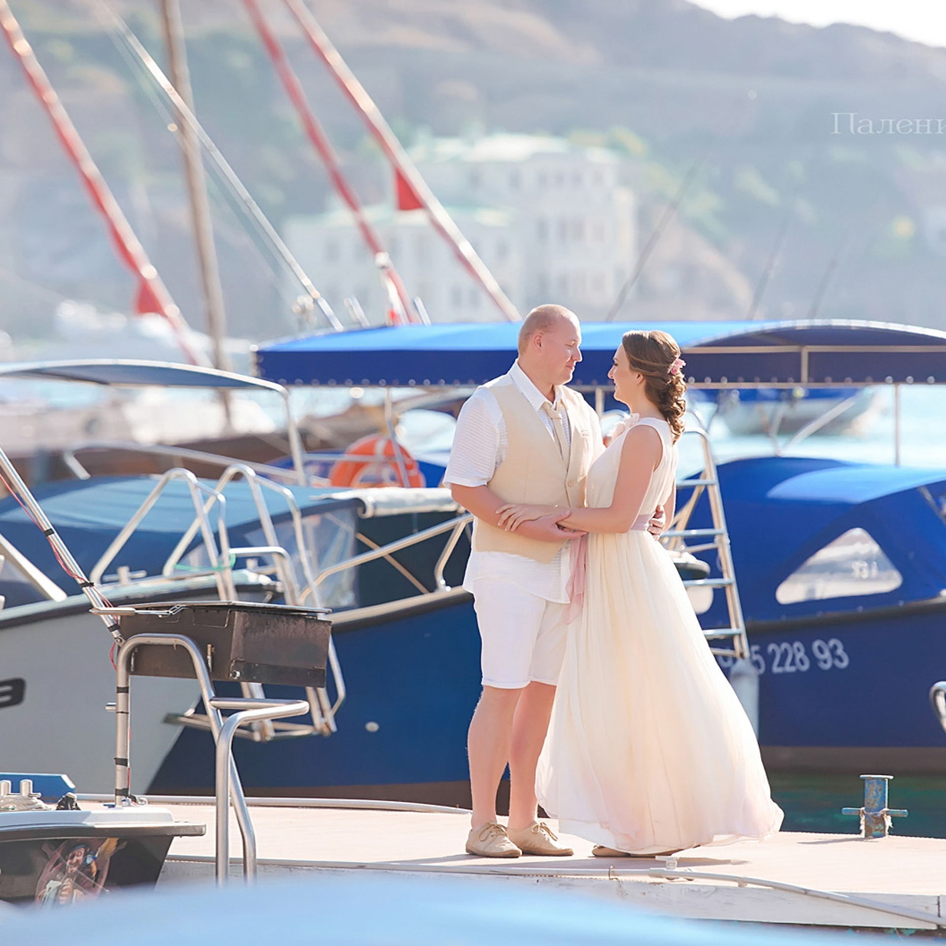 Семейный фотограф Севастополь. Фотосессия в Балаклаве на причале