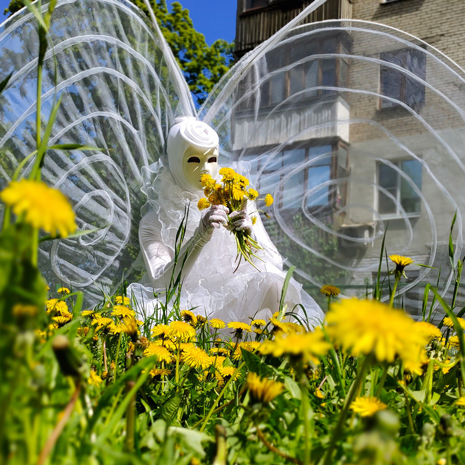 Блог. Фотографии, видео от Лисавлесу. Мимы и Ходулисты на встречу гостей. Москва