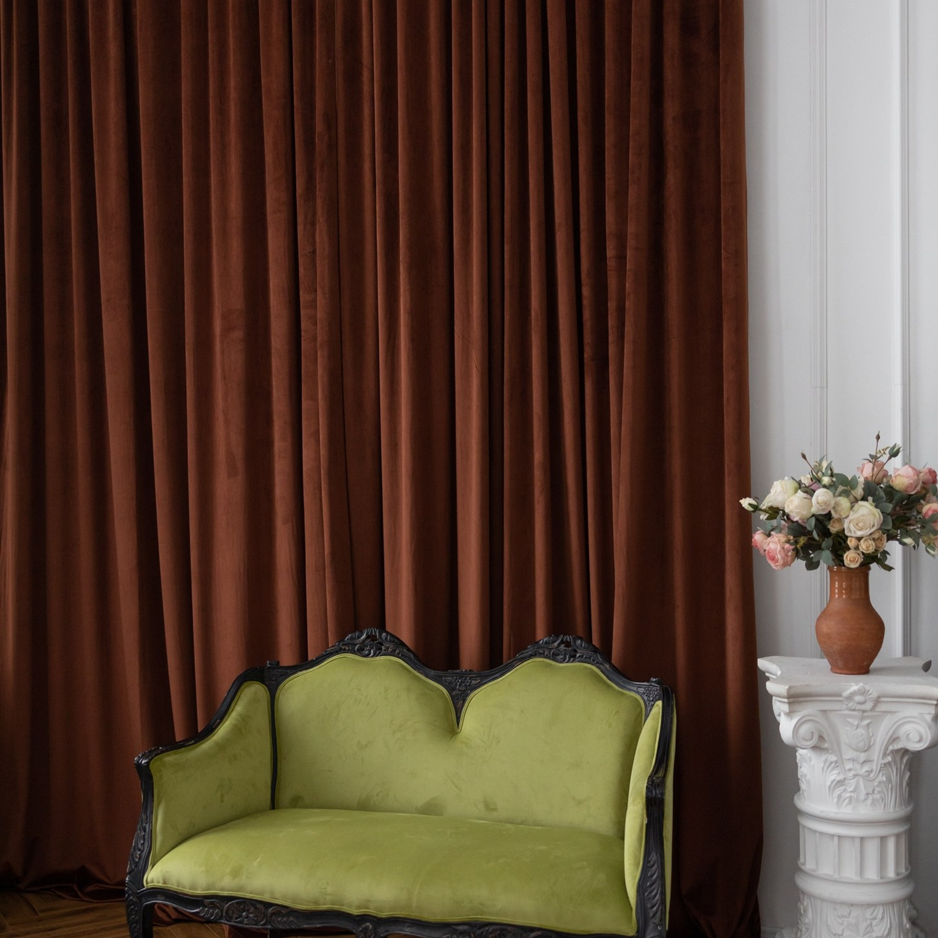 Актуальный интерьер фотостудий Брянска на Ноябрь, Декабрь 2024 и начала Января 2025