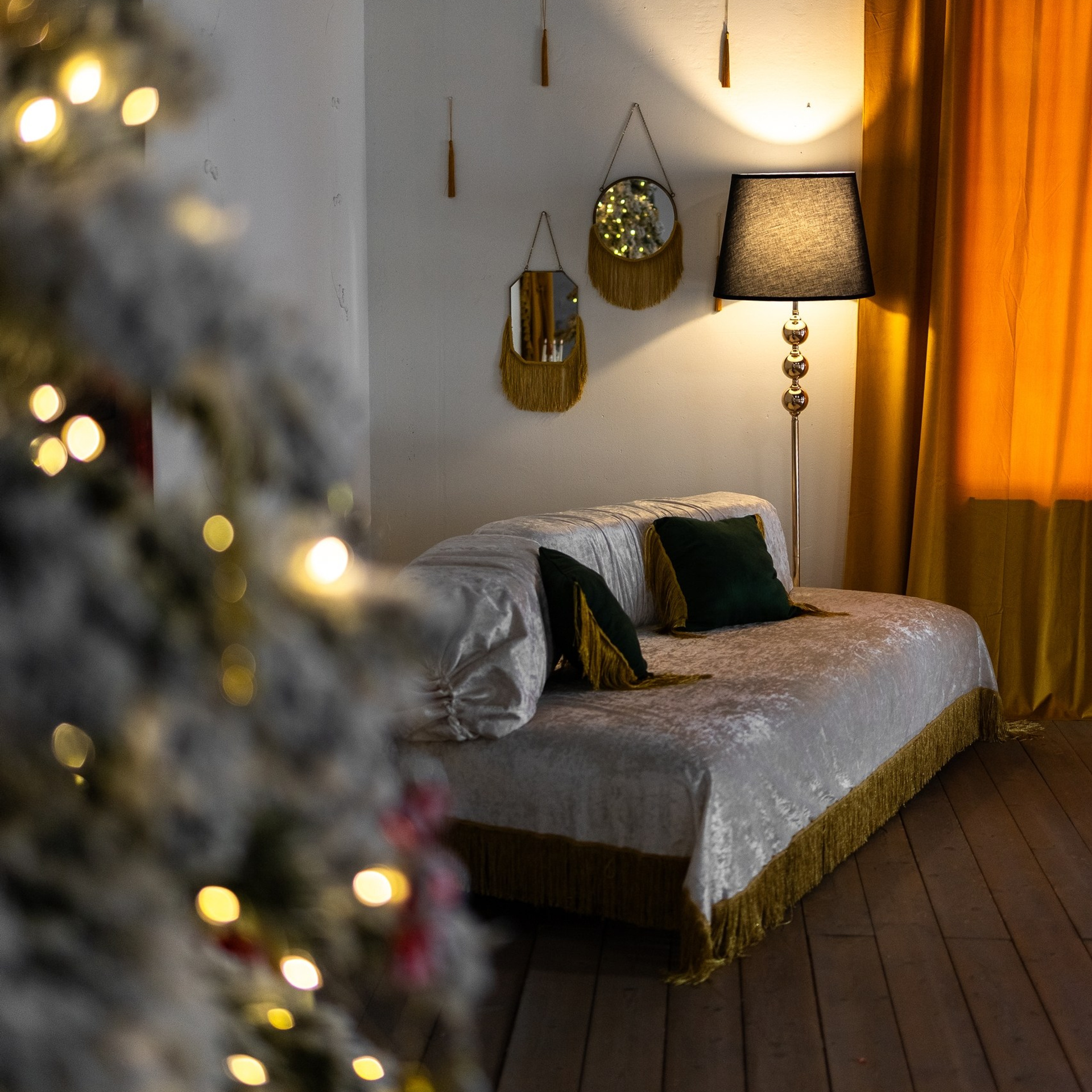 Актуальный интерьер фотостудий Брянска на Ноябрь, Декабрь 2024 и начала Января 2025