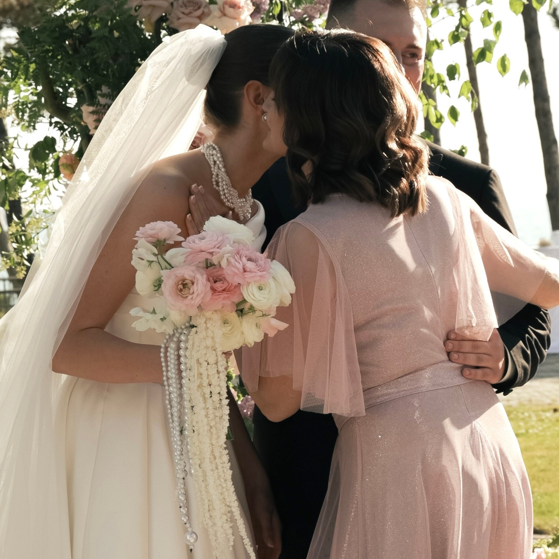 Свадебный фотограф в Севастополе — Виктория Божкова | Портфолио, цены, заказ фотосессии в Крыму