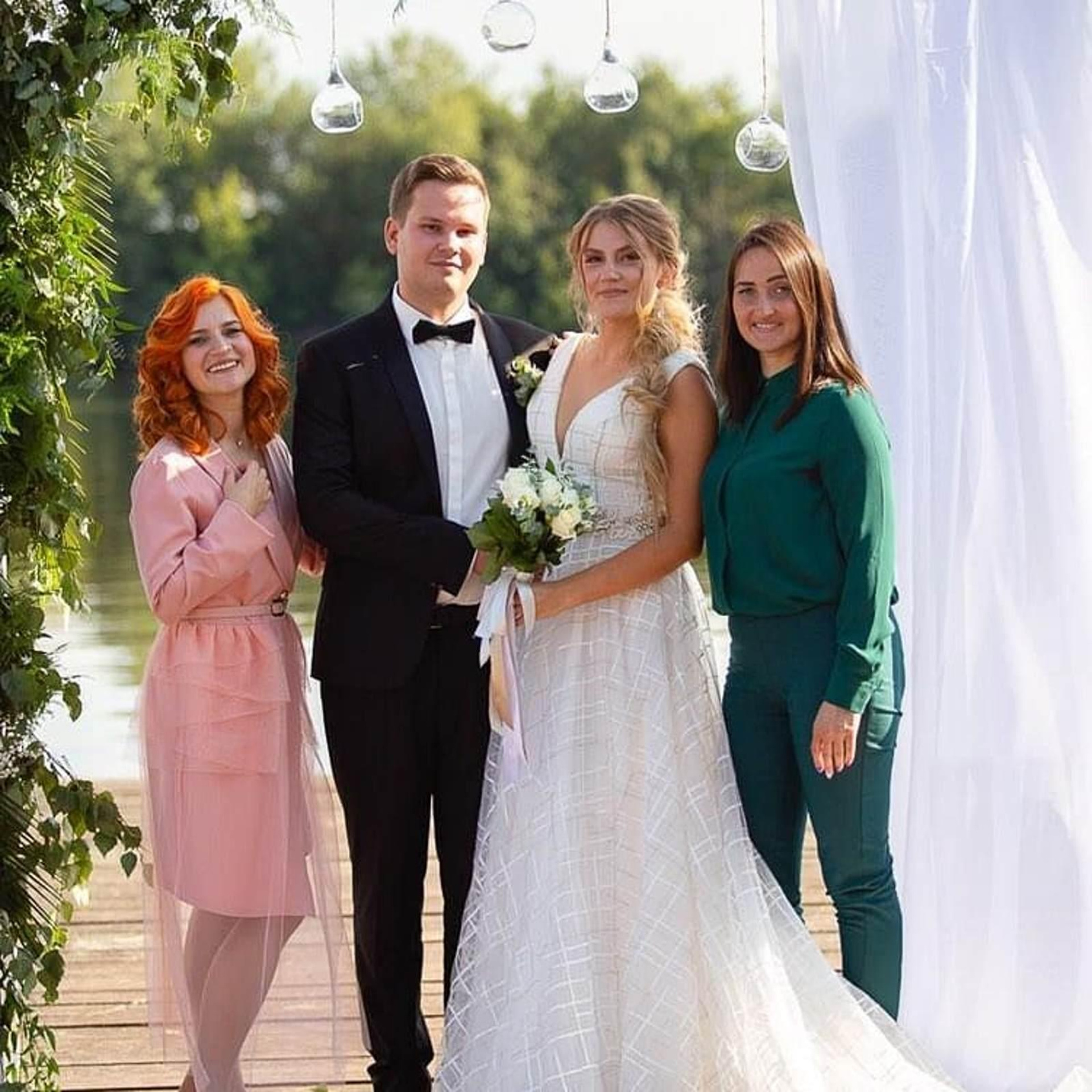 ведущие олеся и катя, ведущие в клину, поющие ведущие, ведущие на свадьбу, в клину, в солнечногорске, в зеленограде