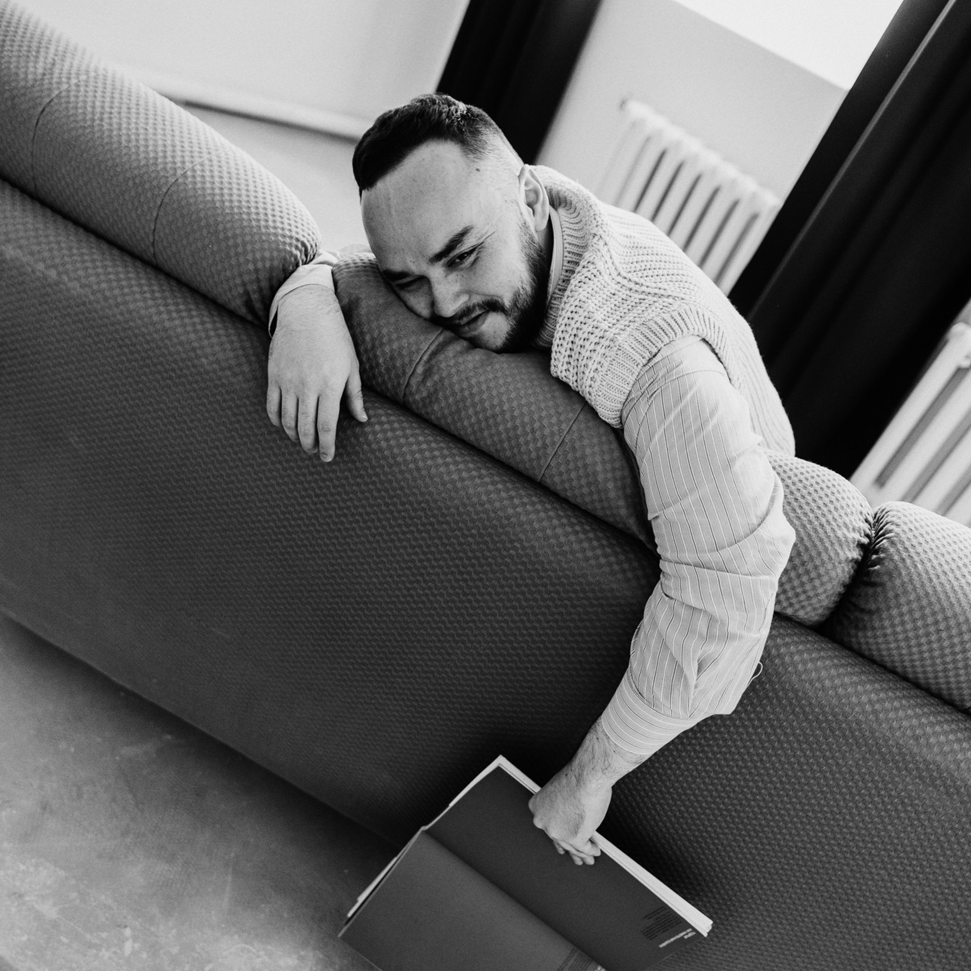 Мужское актерское портфолио в студии | Фотограф Тюмень. Портретный фотограф Тюмень Дарья Мустафина
