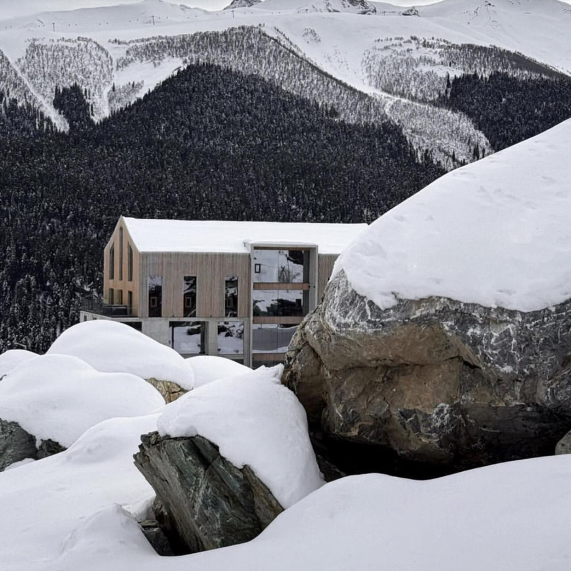 Snow camp. Архыз Эльбрус. Уникальные экспедиции — LUCKY CLAN