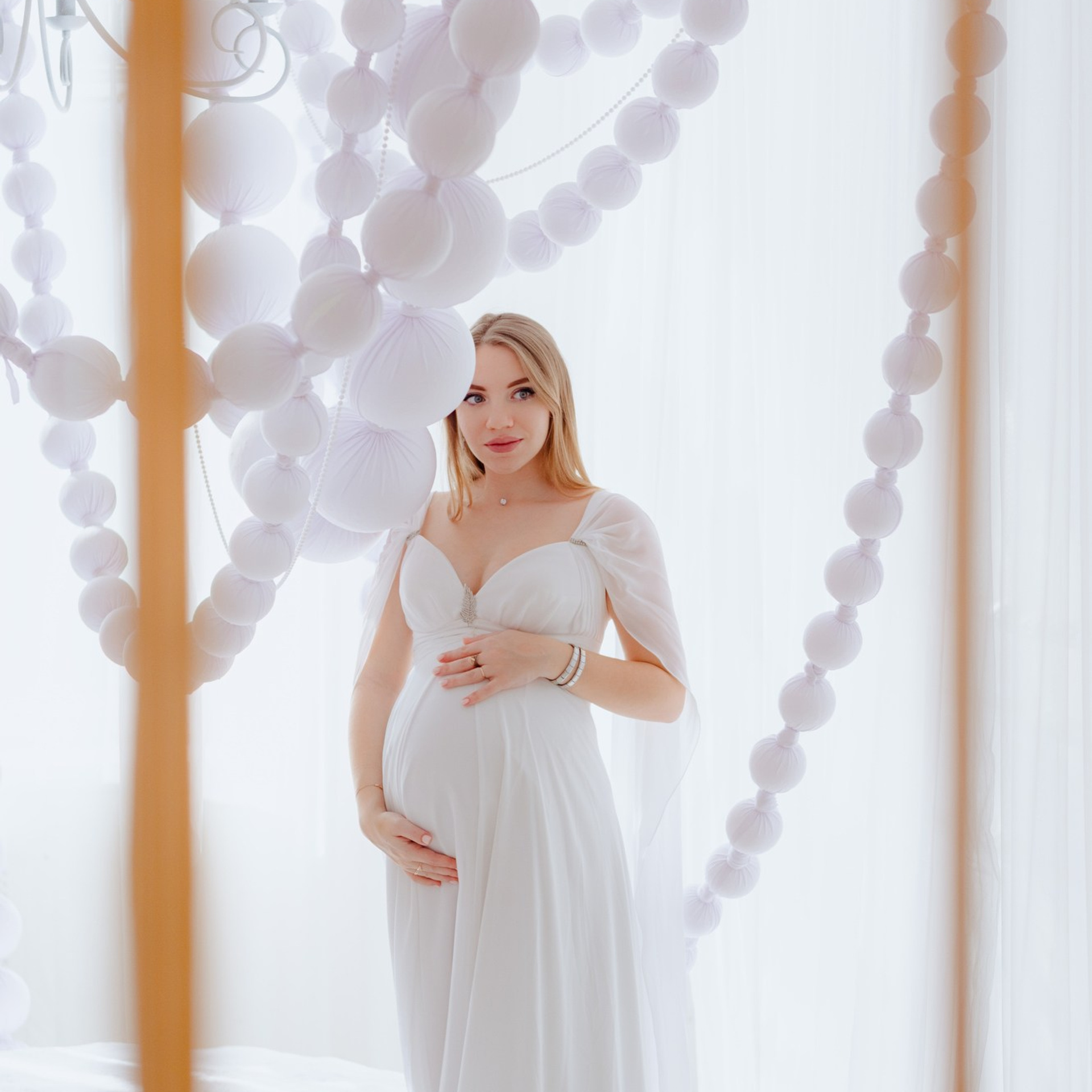 Беременная фотосессия в студии Краснодара. Фотограф в Сочи Краснодар Москва Руслан Поляков