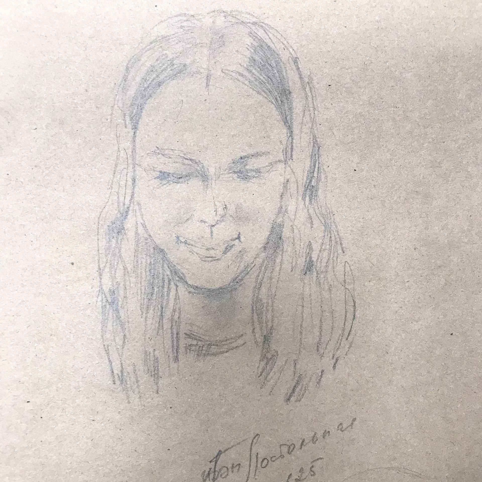 Портрет старшеклассницы карандашом