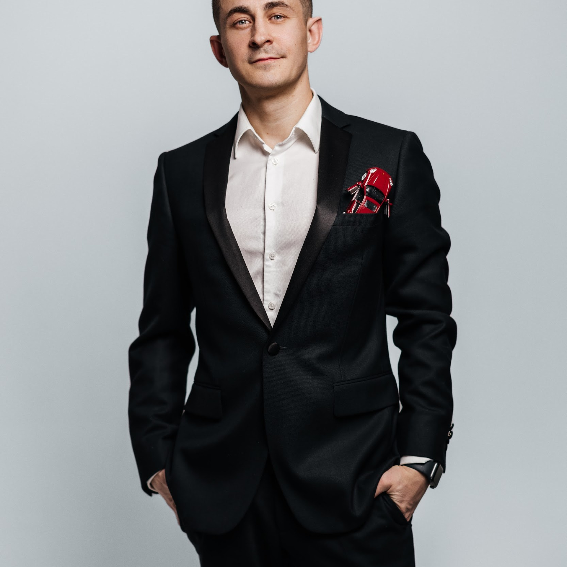 Ведущий Вячеслав Тиманов