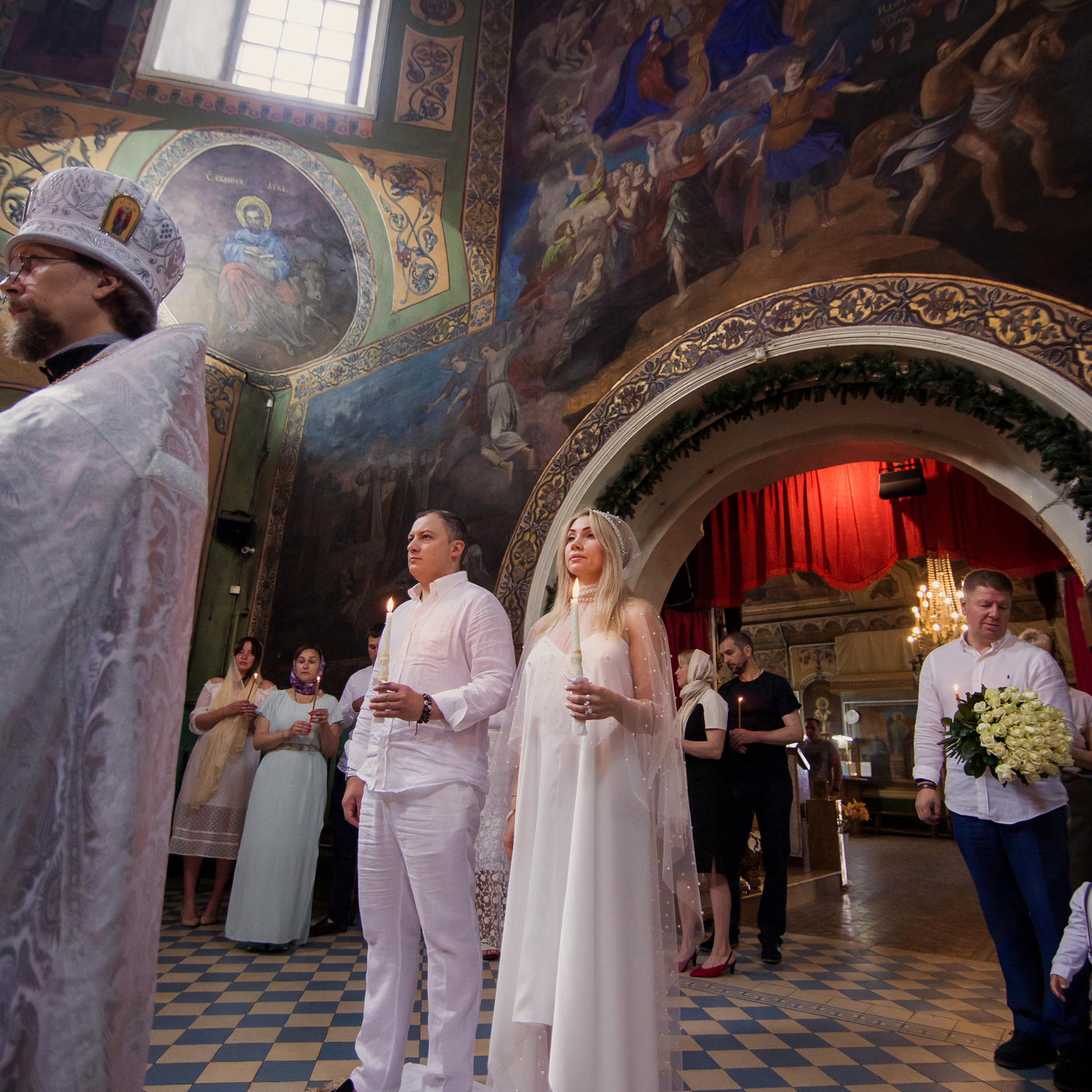 Trauung in der orthodoxen Kirche. Fotografin in München Dasha Antipina