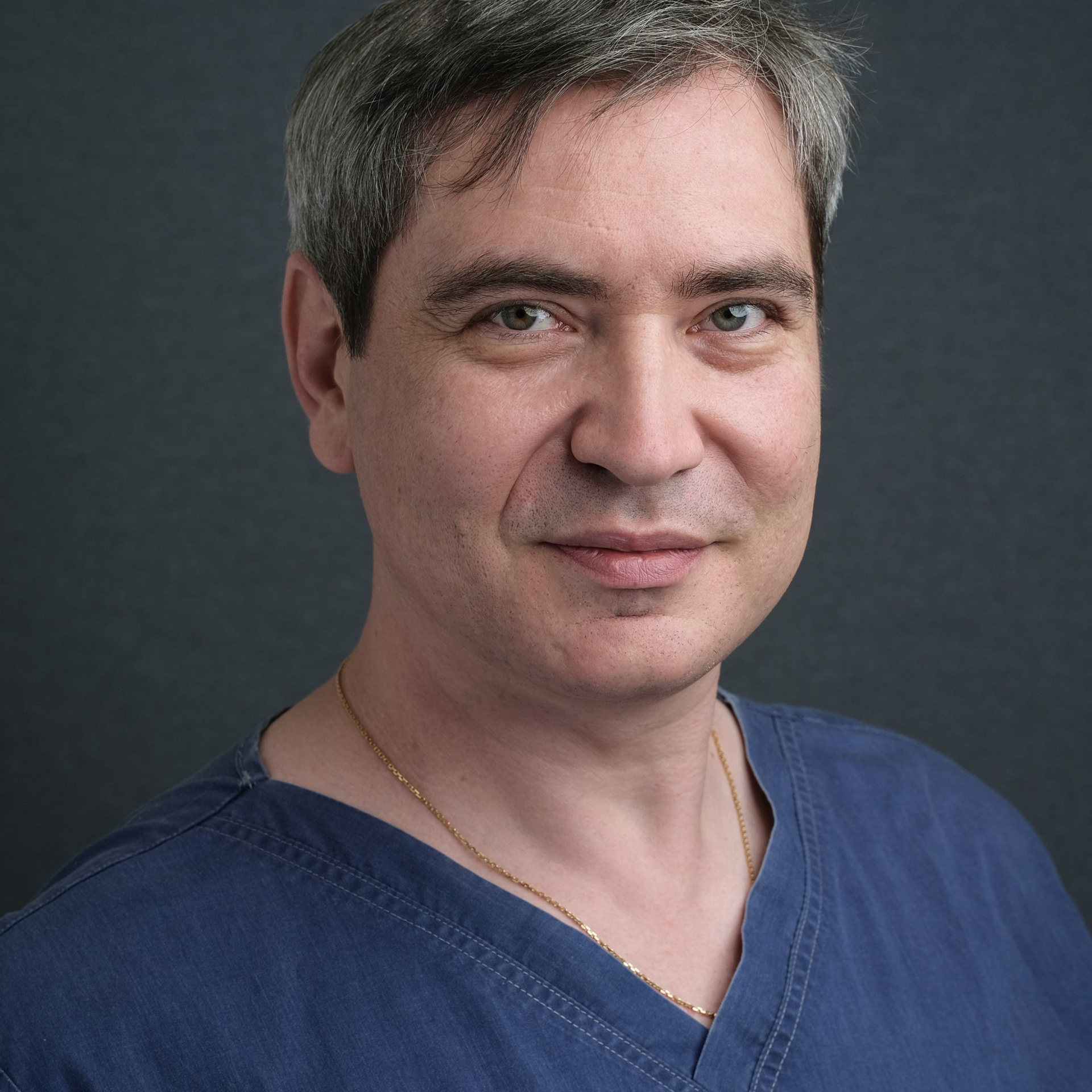 Портретная фотосъемка сотрудников стоматологической клиники