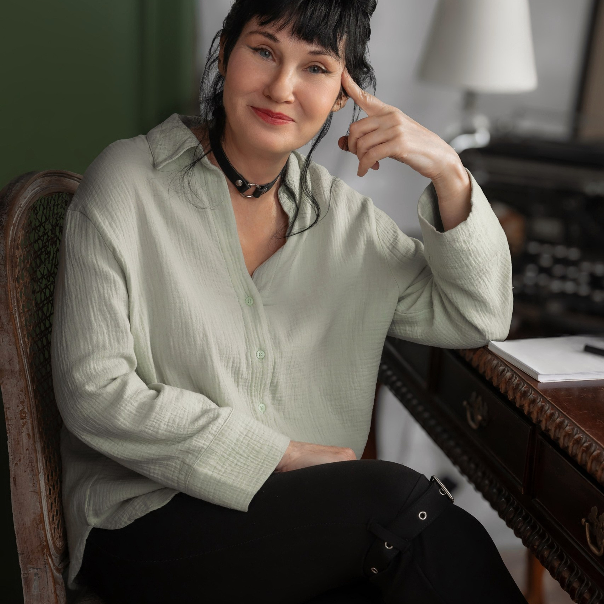 Контент-съёмка для писательницы Ольги Шпакович. Фотограф_Петербург