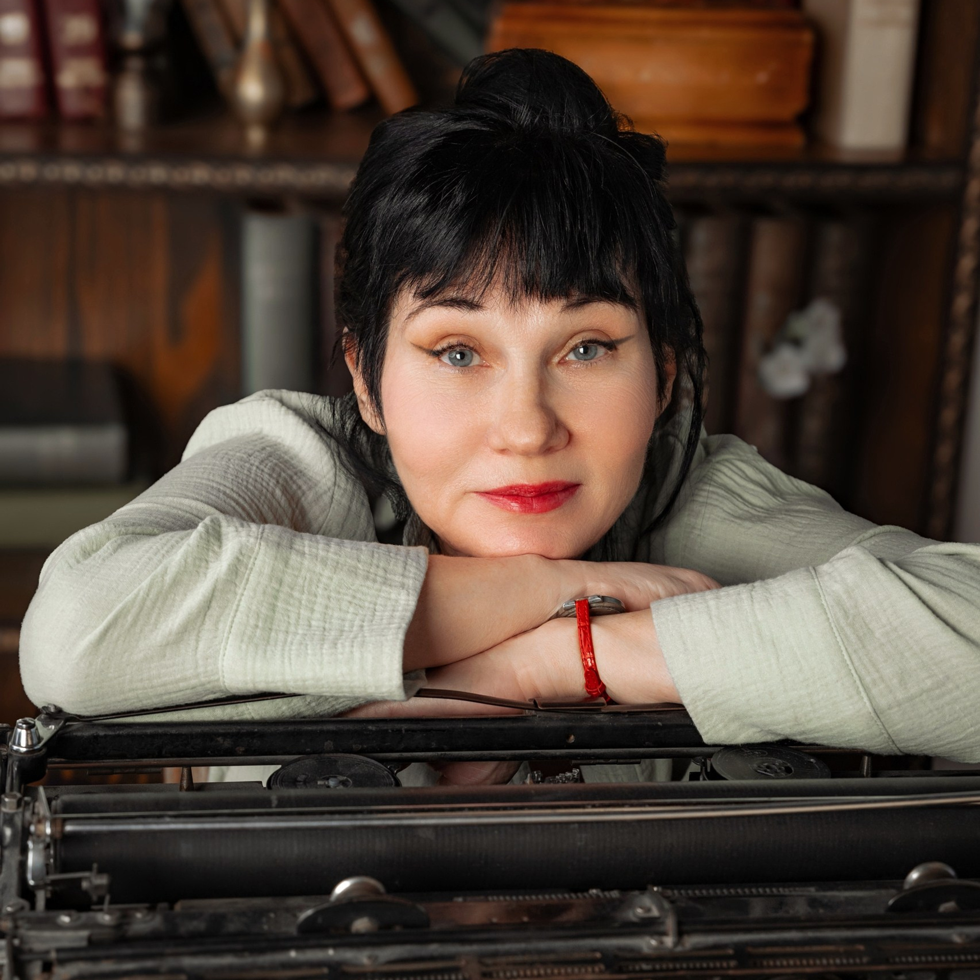 Контент-съёмка для писательницы Ольги Шпакович. Фотограф_Петербург