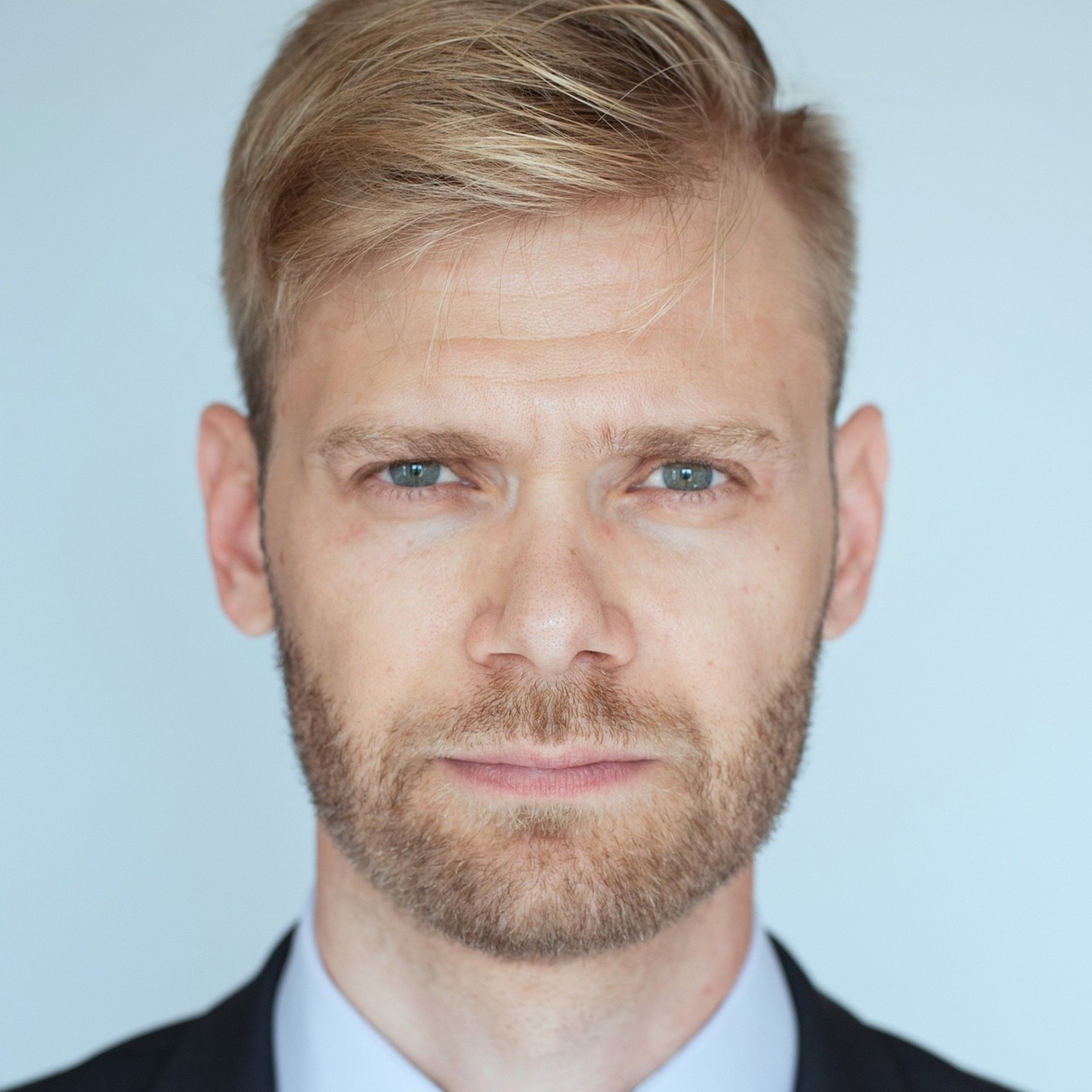 Антон, 189 см, 50-52