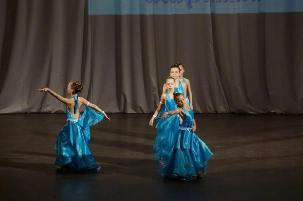 Танцевальный костюм. Пошив театральных и сценических костюмов в СПб