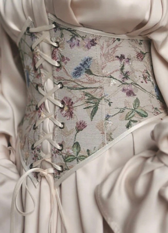 Каталог одежды весна/лето 2026. Свадебный и семейный фотограф в Уфе | Винс Константин | Фотопроекты