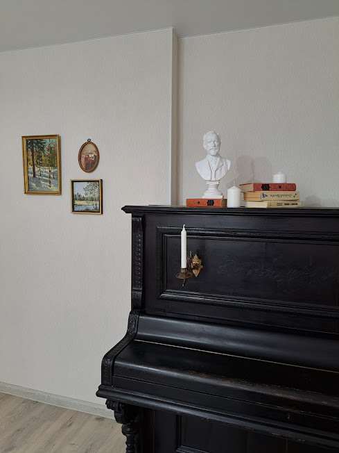 Екатеринбург. Квартира с антиквариатом. Хоумстейджинг и дизайн. Екатеринбург