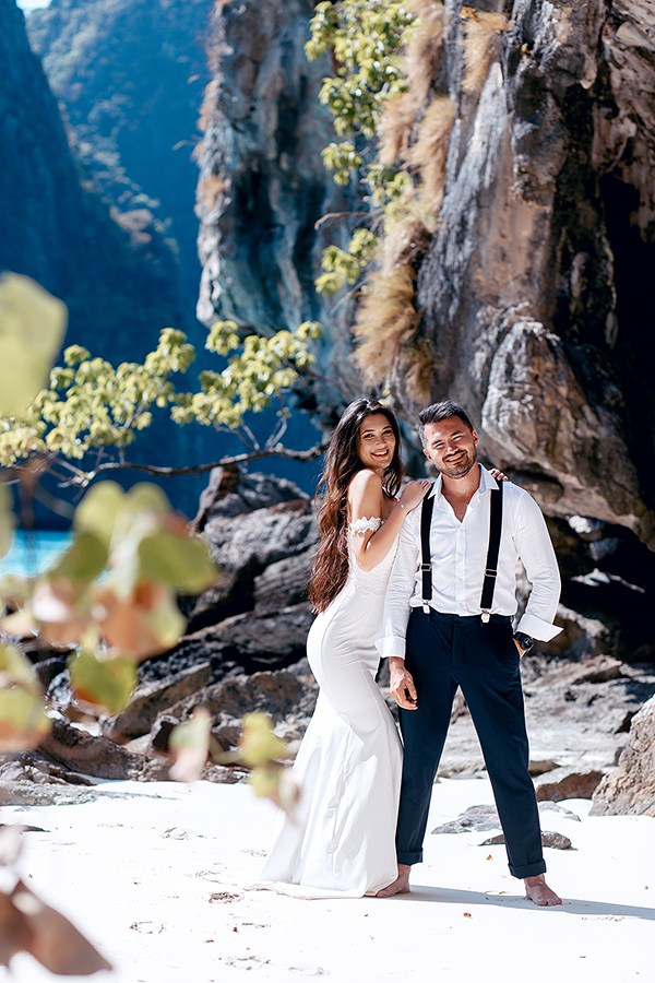 Prices for photo shoots in Phuket. Photographer in Phuket. Photographer Thailand